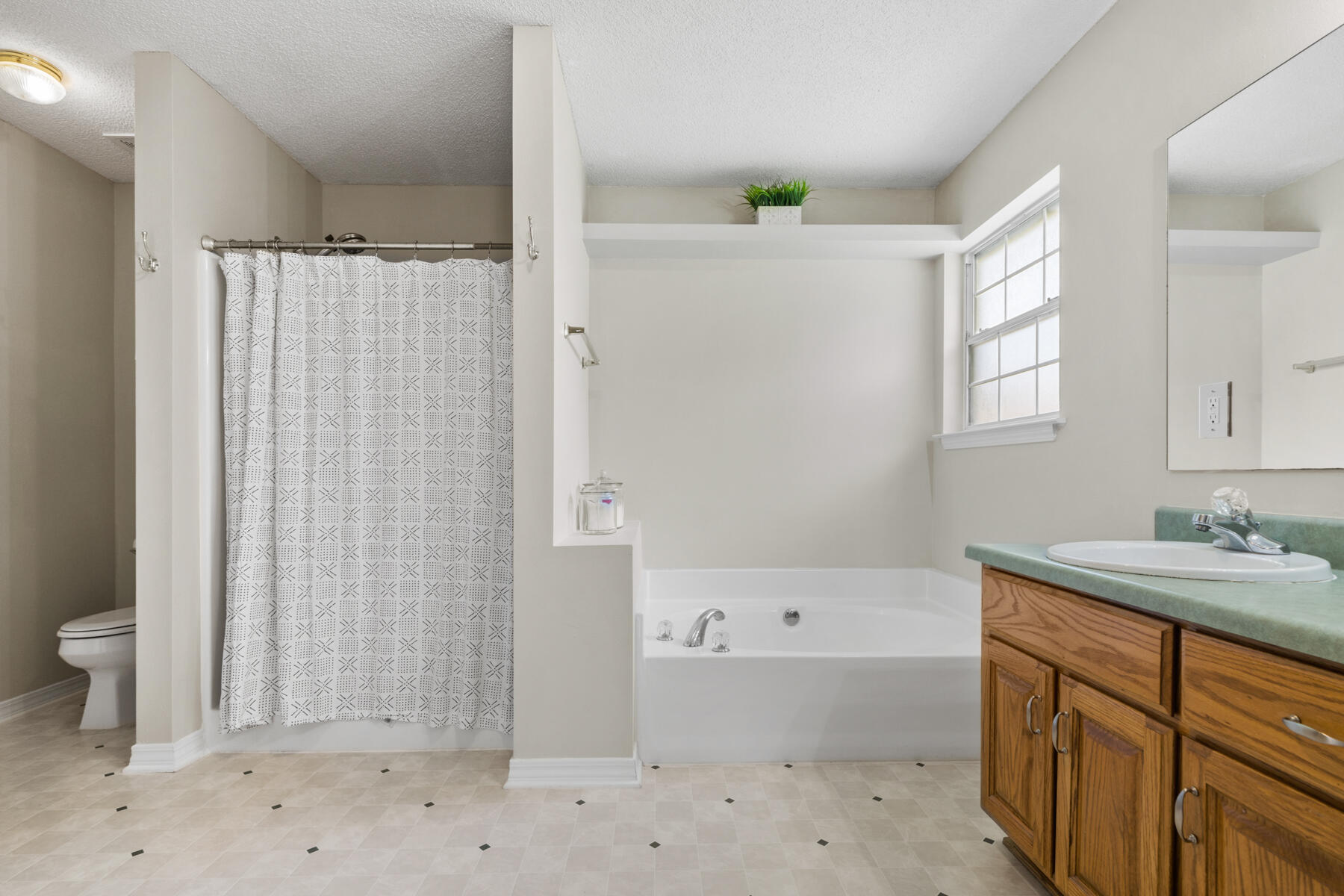 VILLA DANIELLE 1ST ADDN - Residential