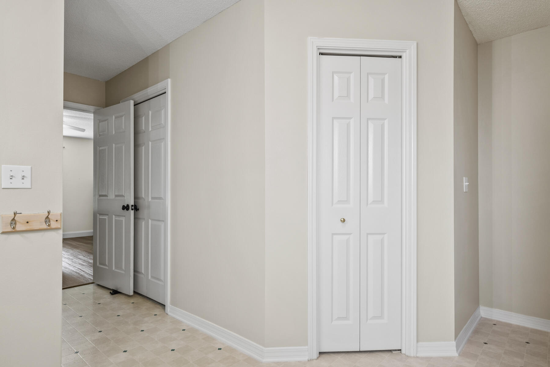 VILLA DANIELLE 1ST ADDN - Residential