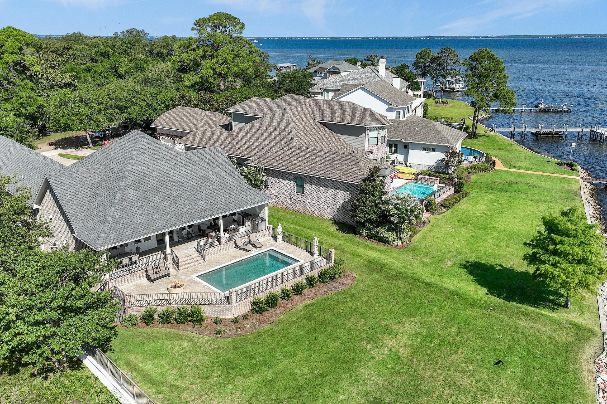 PEACOCKS POINT REPLAT - Residential