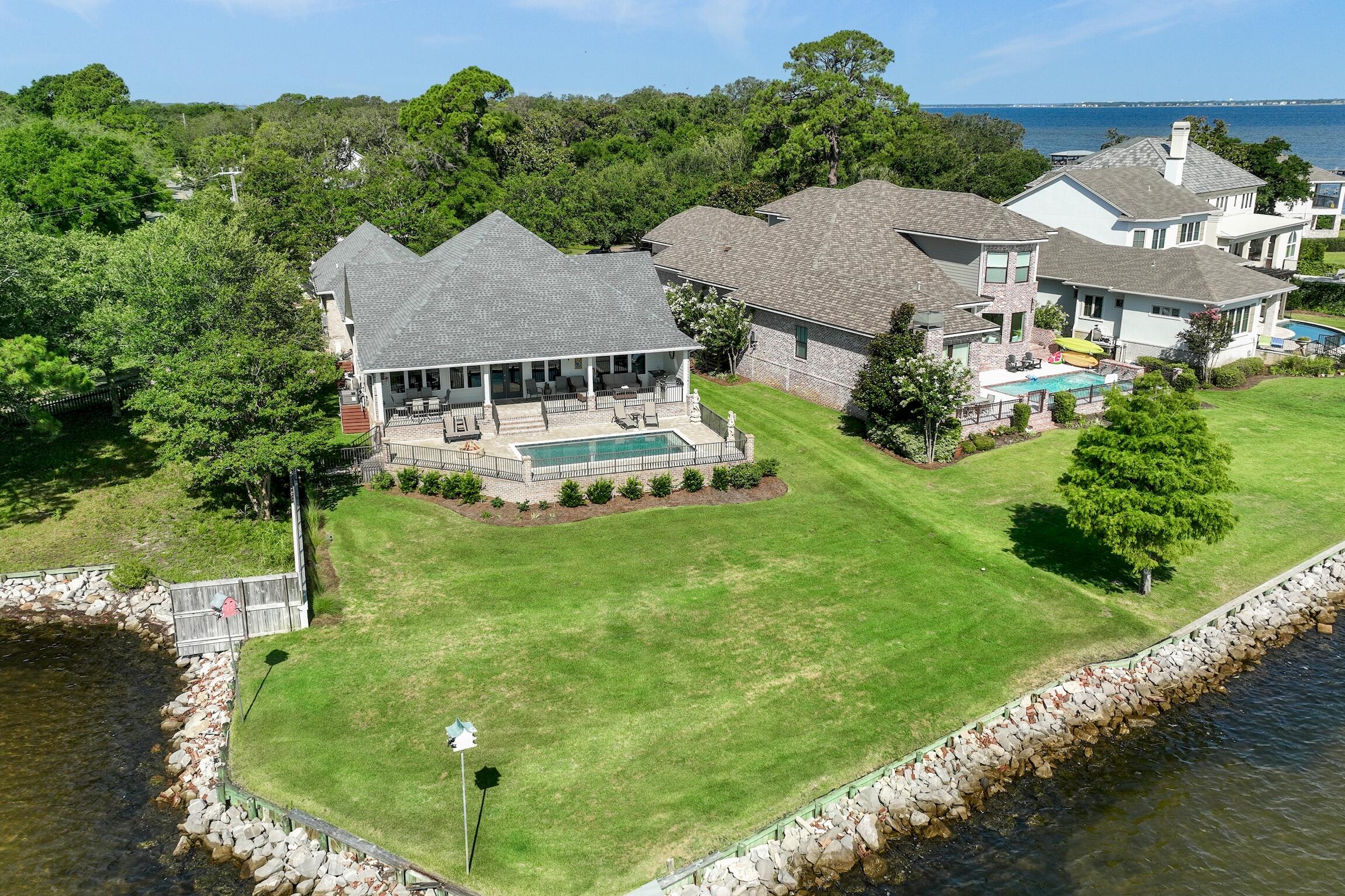 PEACOCKS POINT REPLAT - Residential