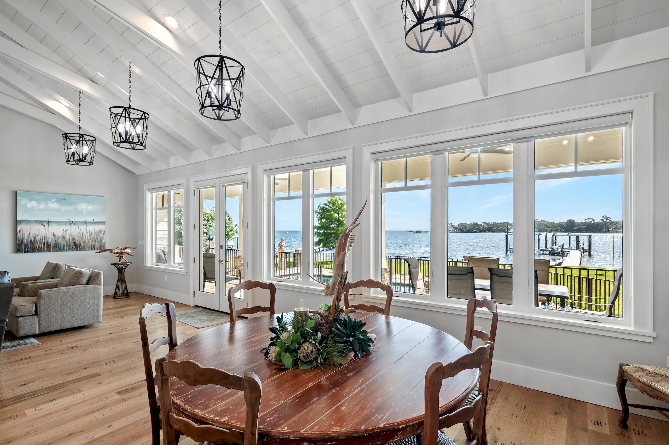 PEACOCKS POINT REPLAT - Residential