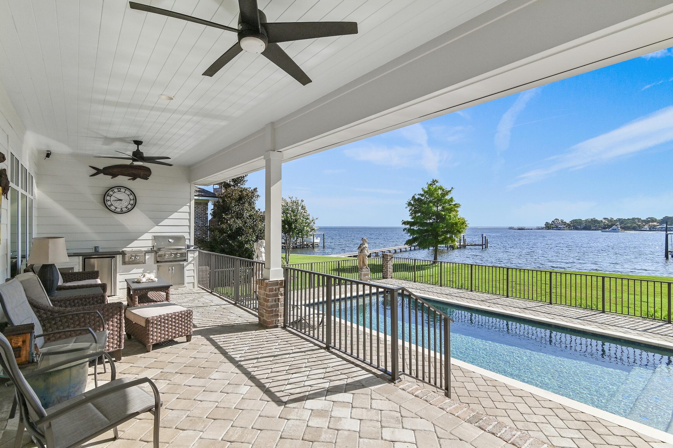 PEACOCKS POINT REPLAT - Residential