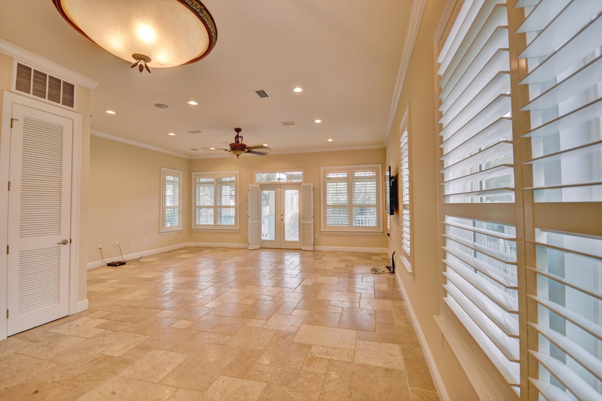 CASSINE VILLAGE - Residential