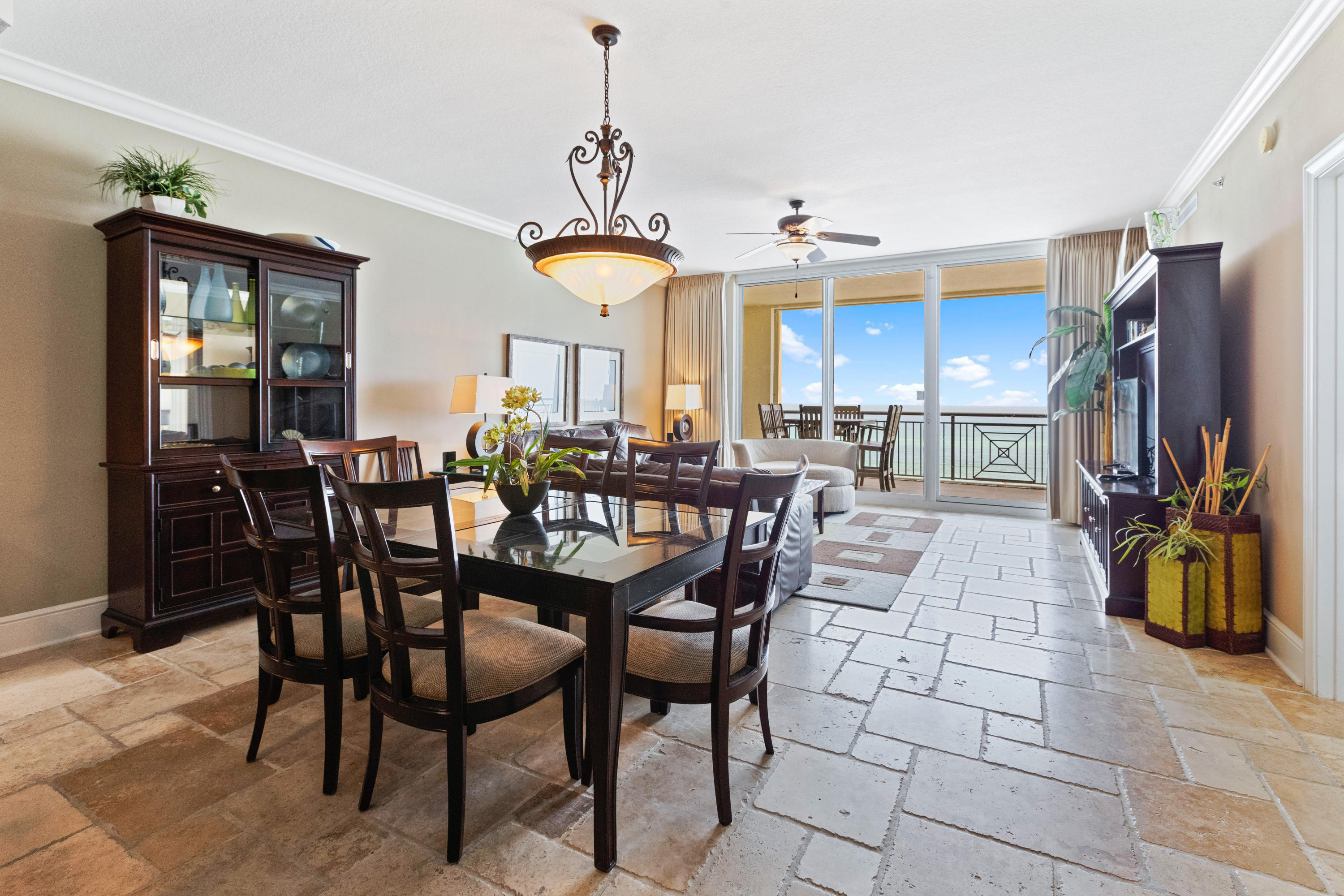 BELLA RIVA - Residential