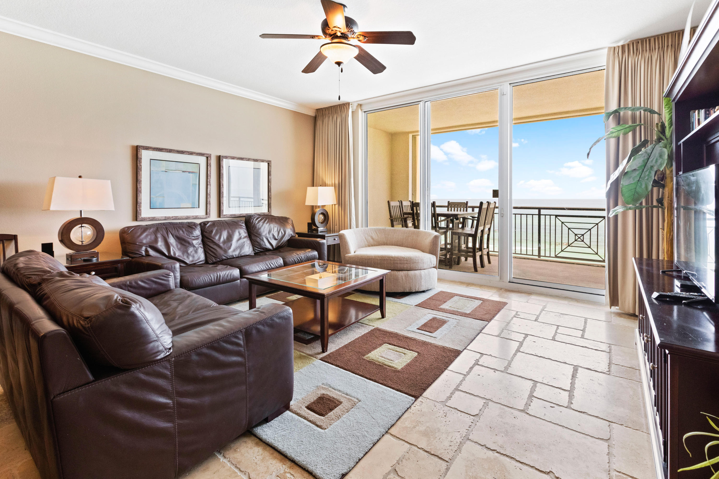 BELLA RIVA - Residential