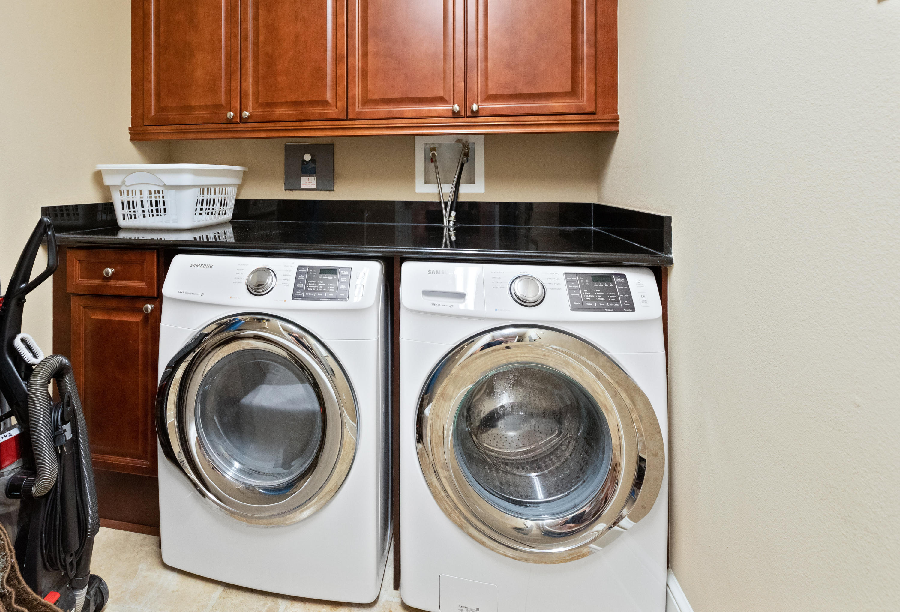 BELLA RIVA - Residential