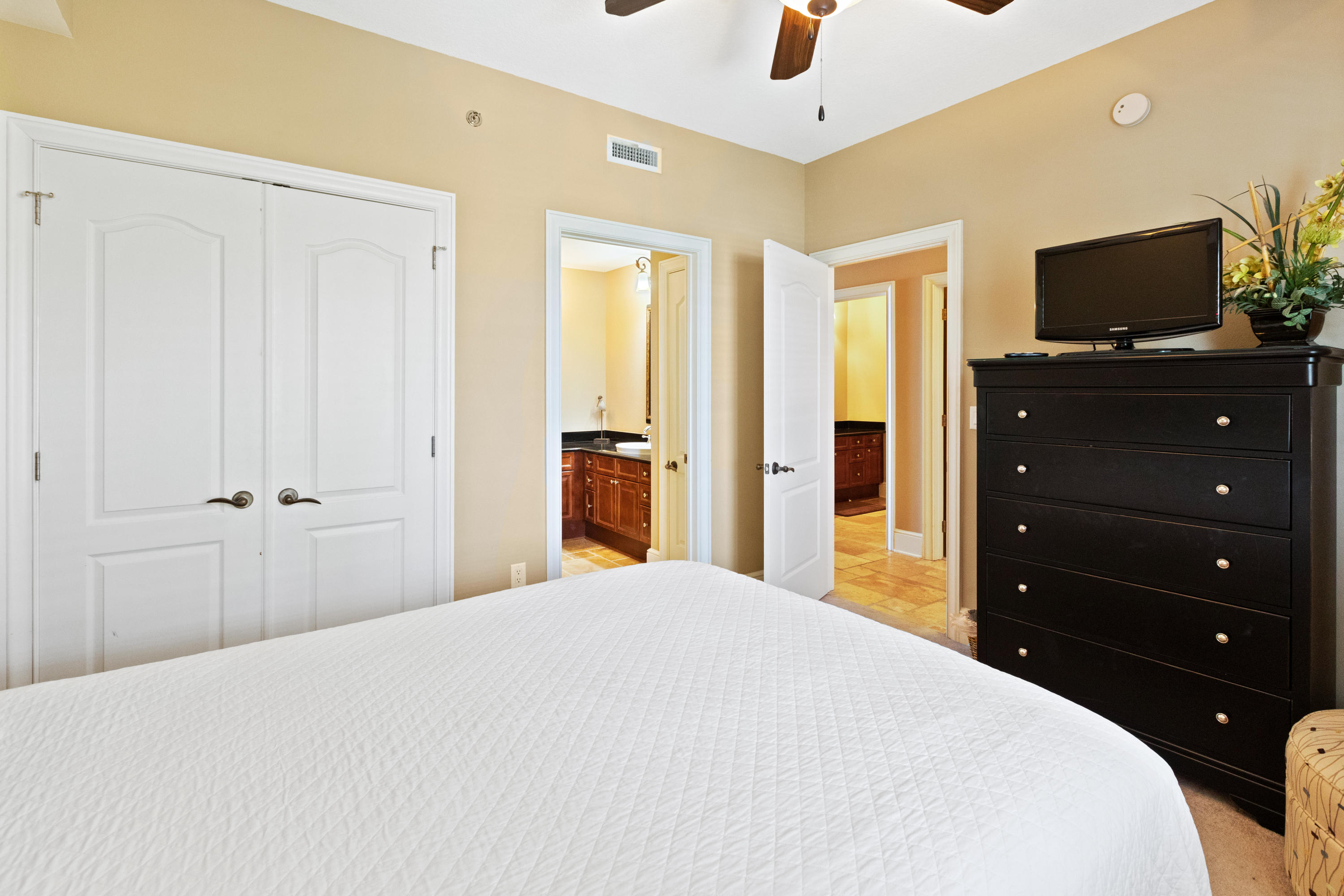 BELLA RIVA - Residential