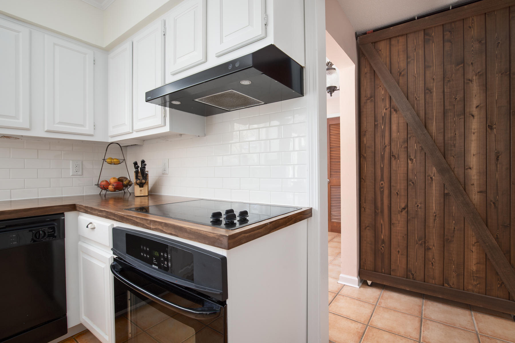 ROCKY BAYOU COUNTRY CLUB ESTATES 1 - Residential