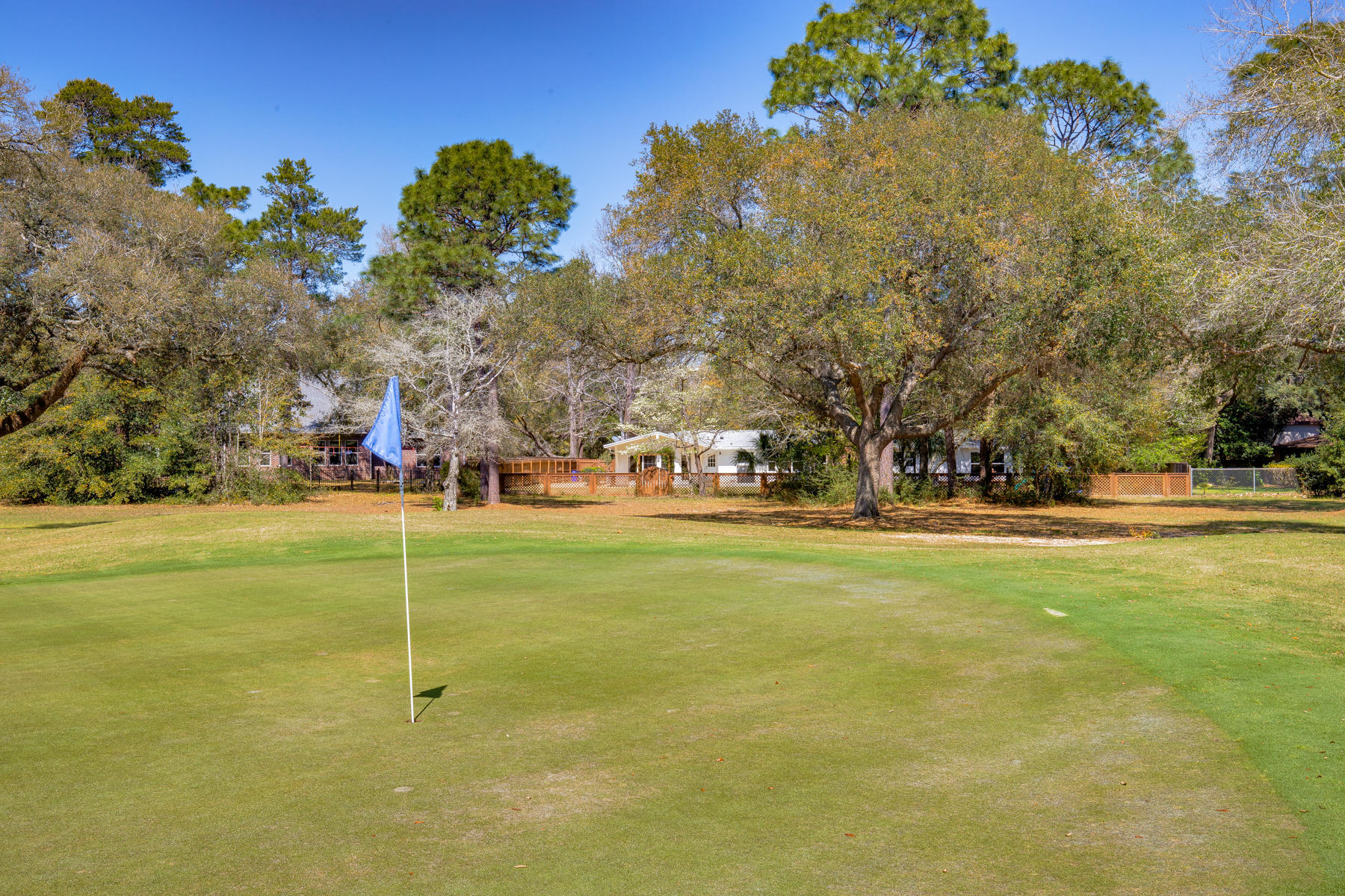 ROCKY BAYOU COUNTRY CLUB ESTATES 1 - Residential