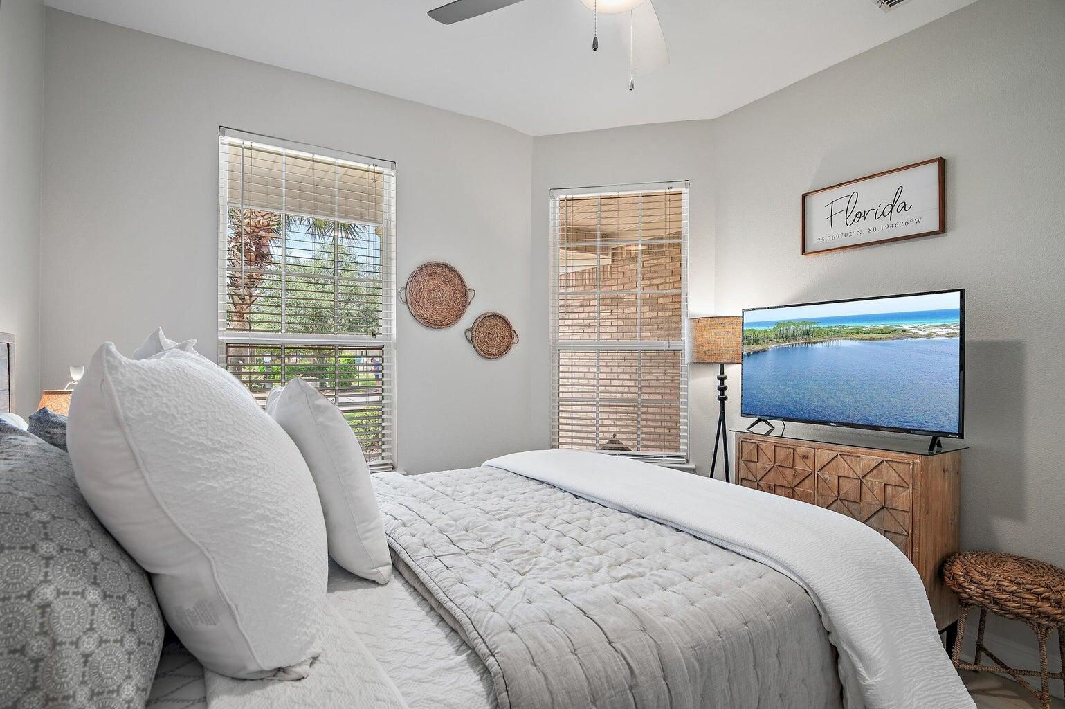 DIAMOND LAKES - Residential Lease