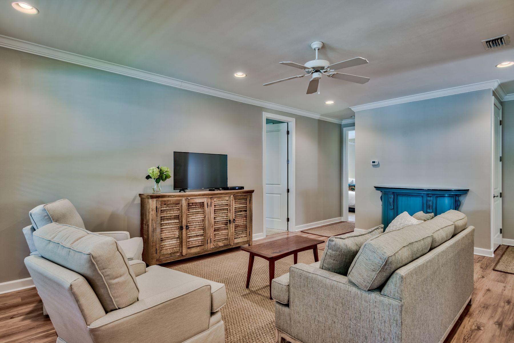 CRYSTAL LAKE AT SANDESTIN - Residential