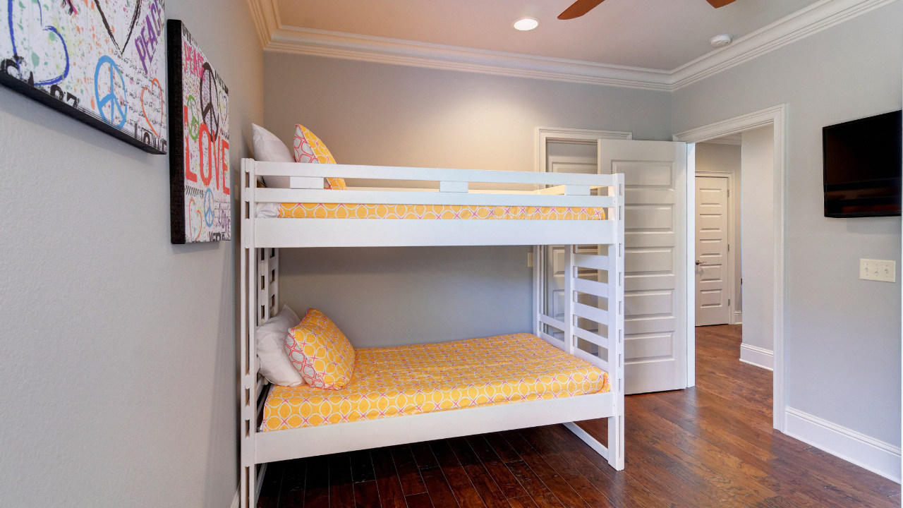 SHOPES 1ST ADDN - Residential