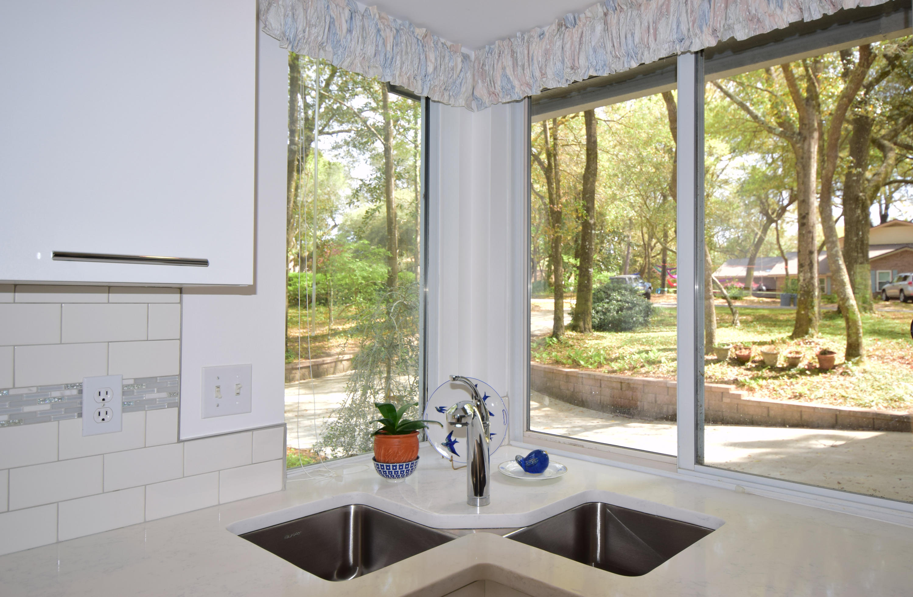 ROCKY BAYOU COUNTRY CLUB ESTATES 1 - Residential