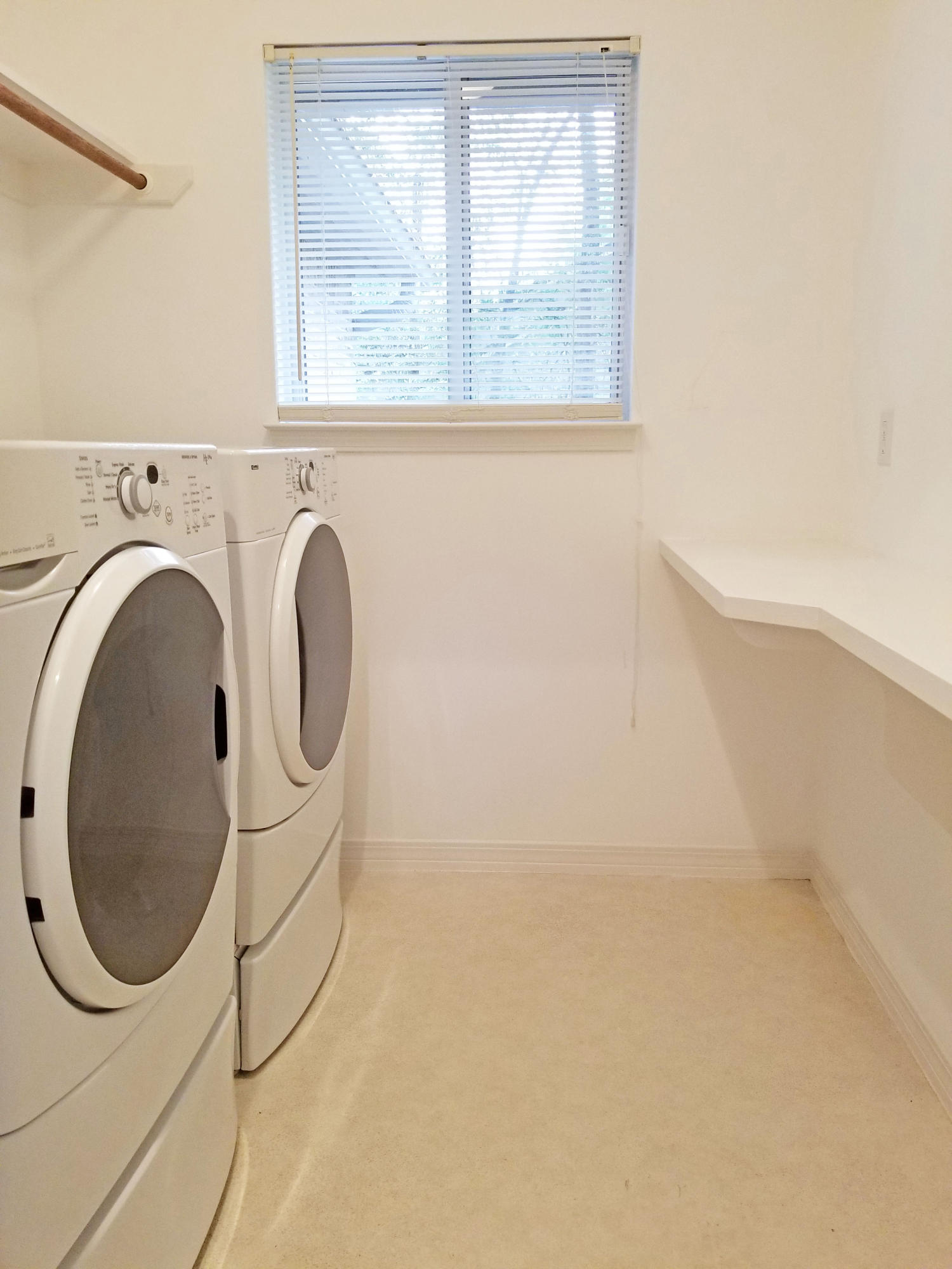 ROCKY BAYOU COUNTRY CLUB ESTATES 1 - Residential