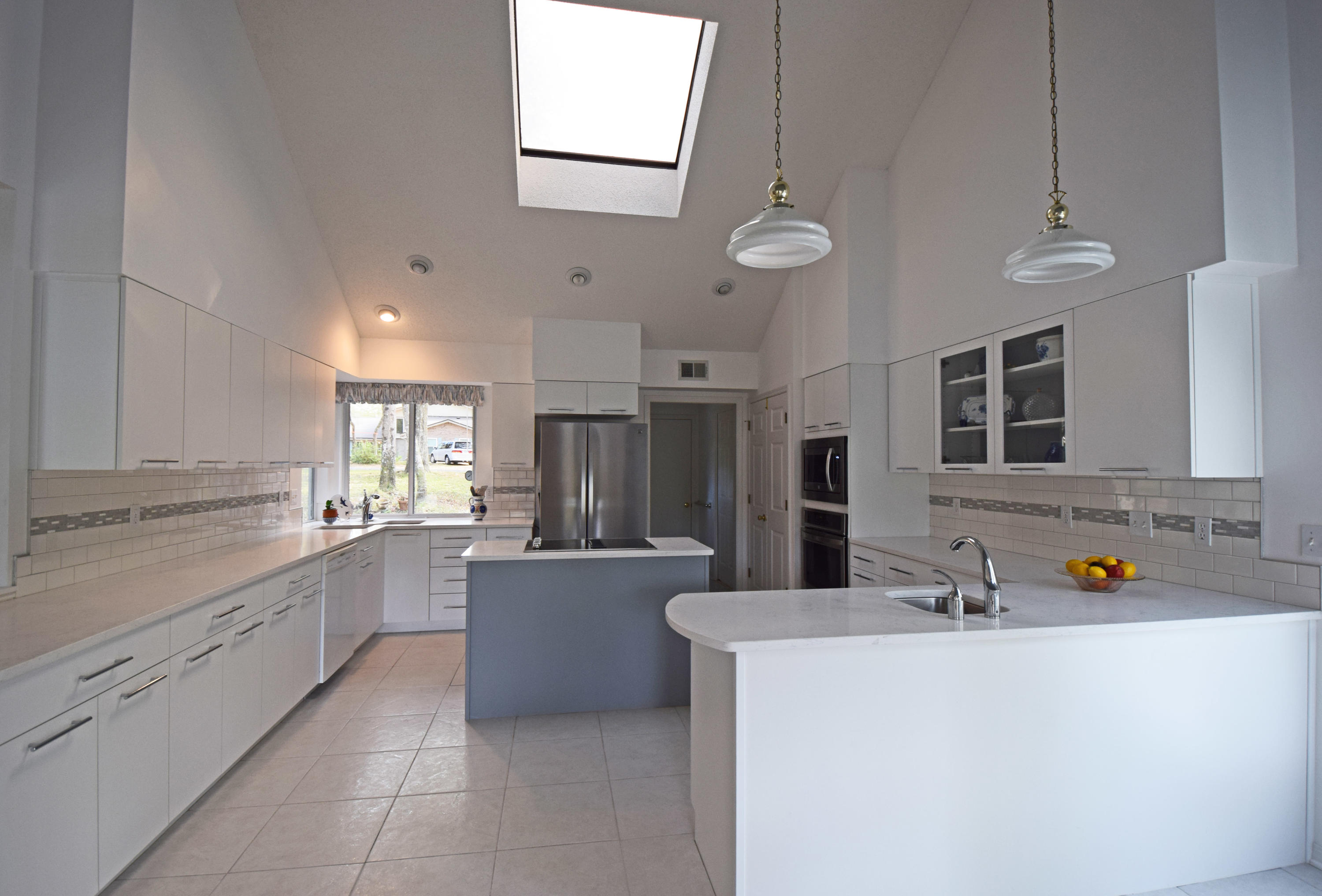 ROCKY BAYOU COUNTRY CLUB ESTATES 1 - Residential