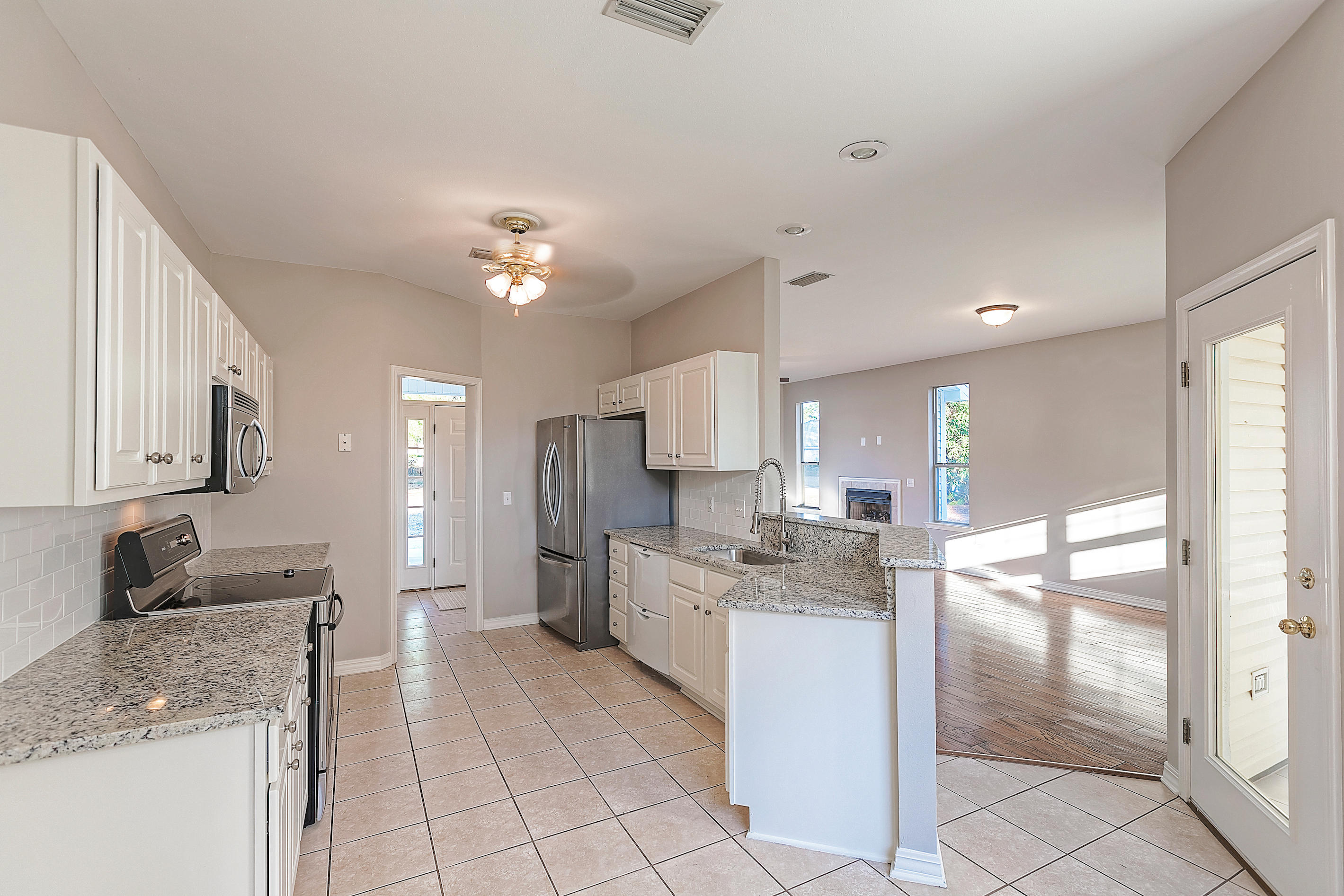 DOROTHY BOWEN EST. - Residential