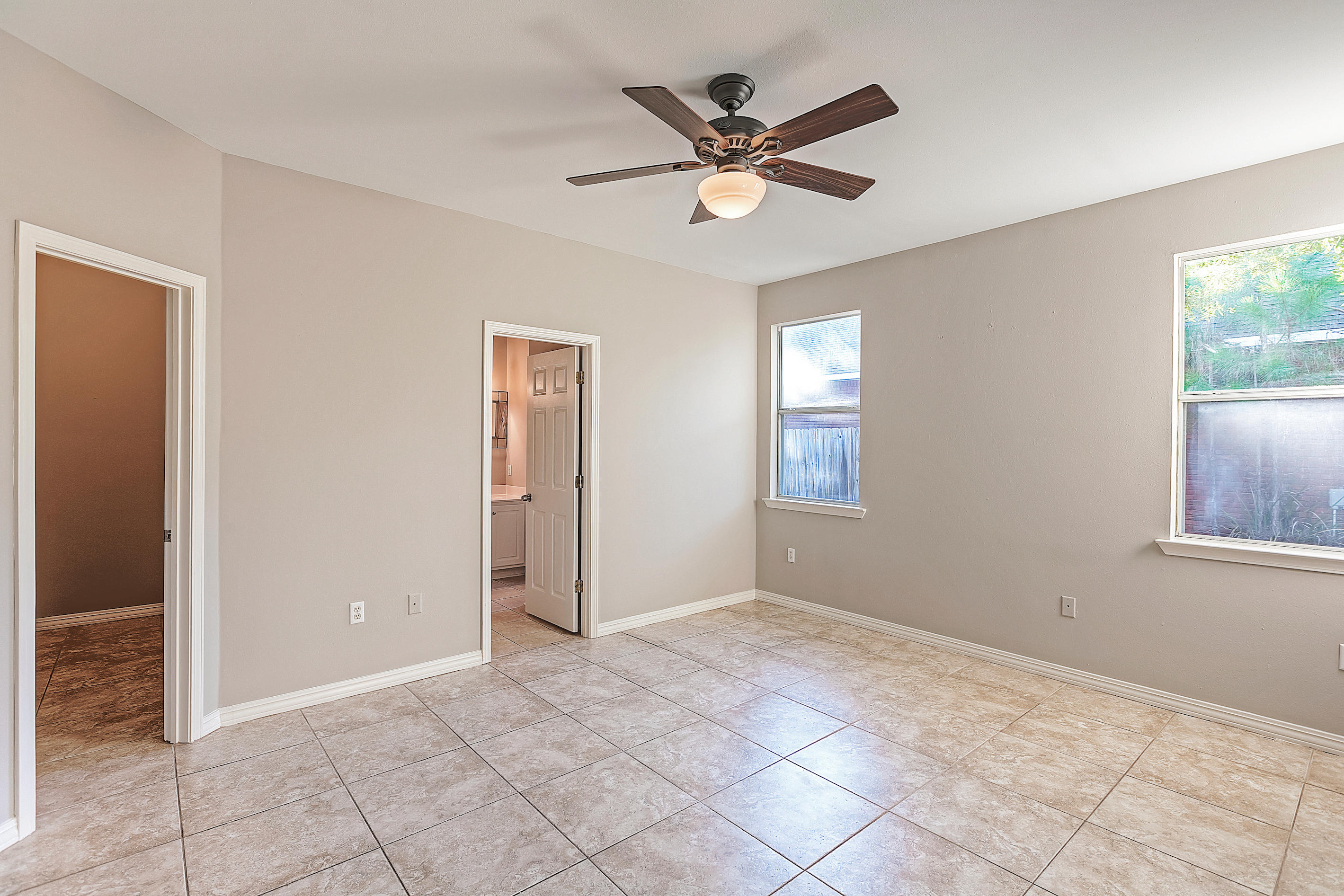 DOROTHY BOWEN EST. - Residential