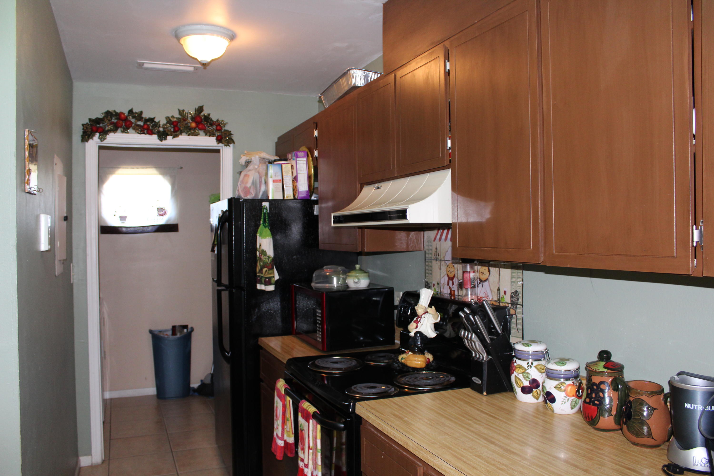 MONTAGE MANOR - Residential