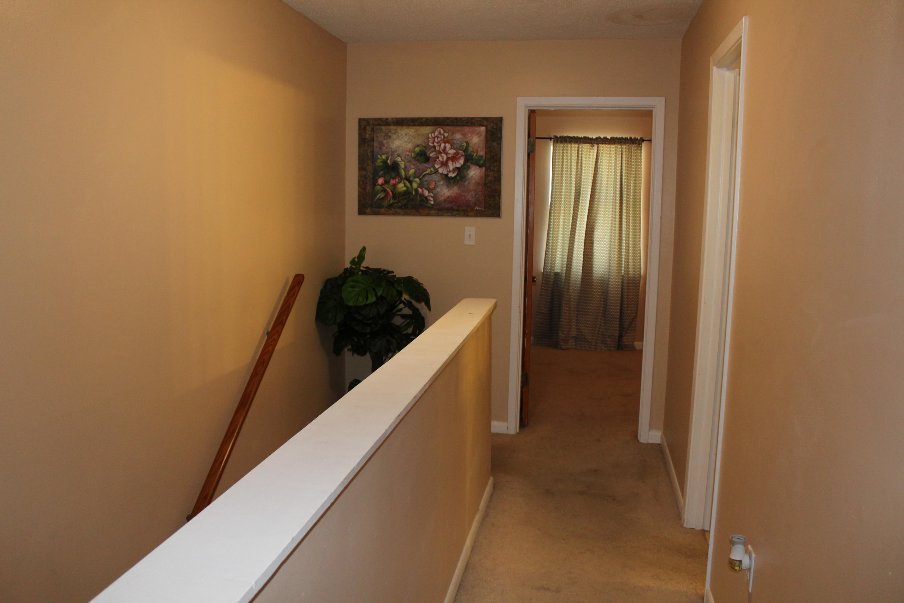 MONTAGE MANOR - Residential