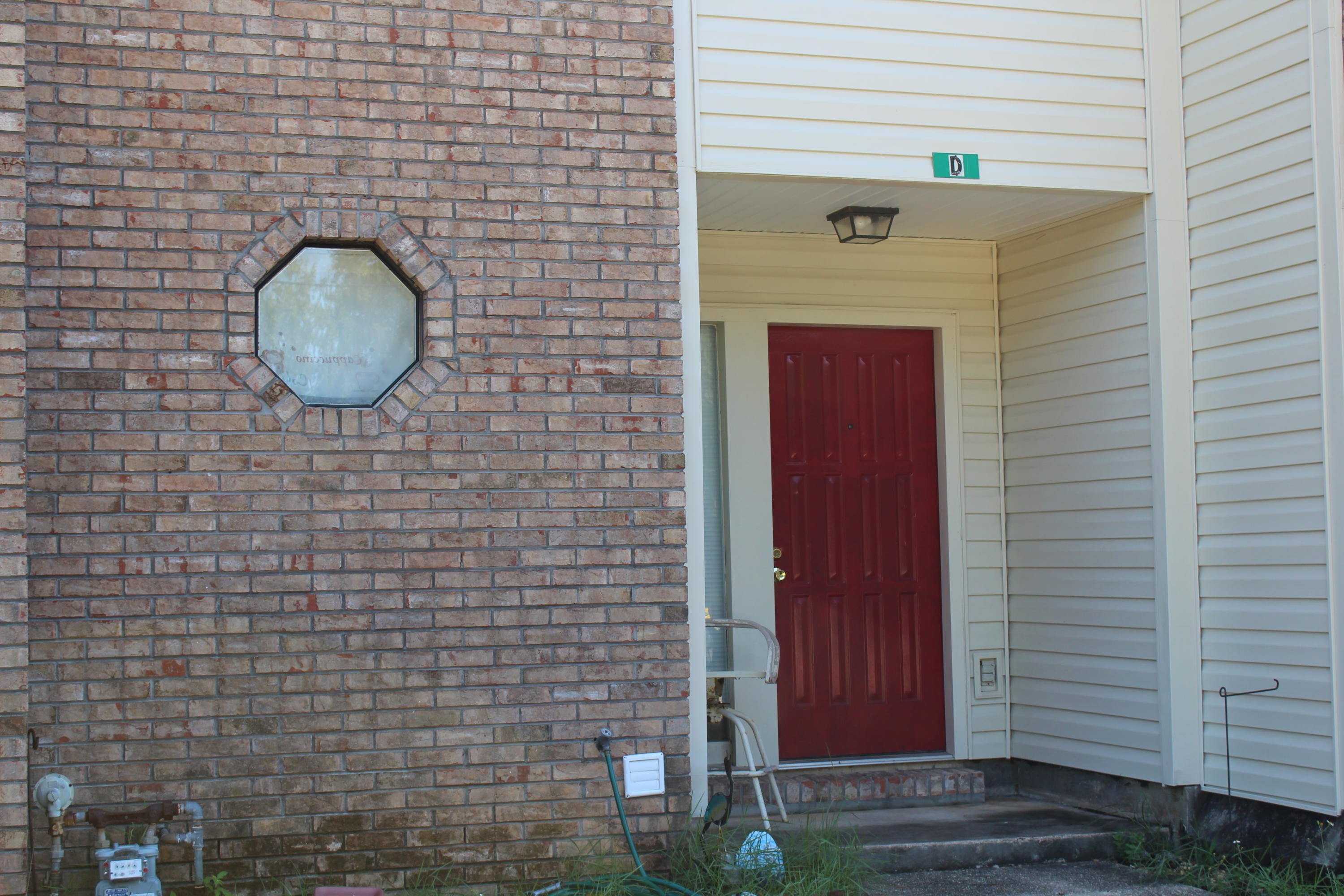 MONTAGE MANOR - Residential