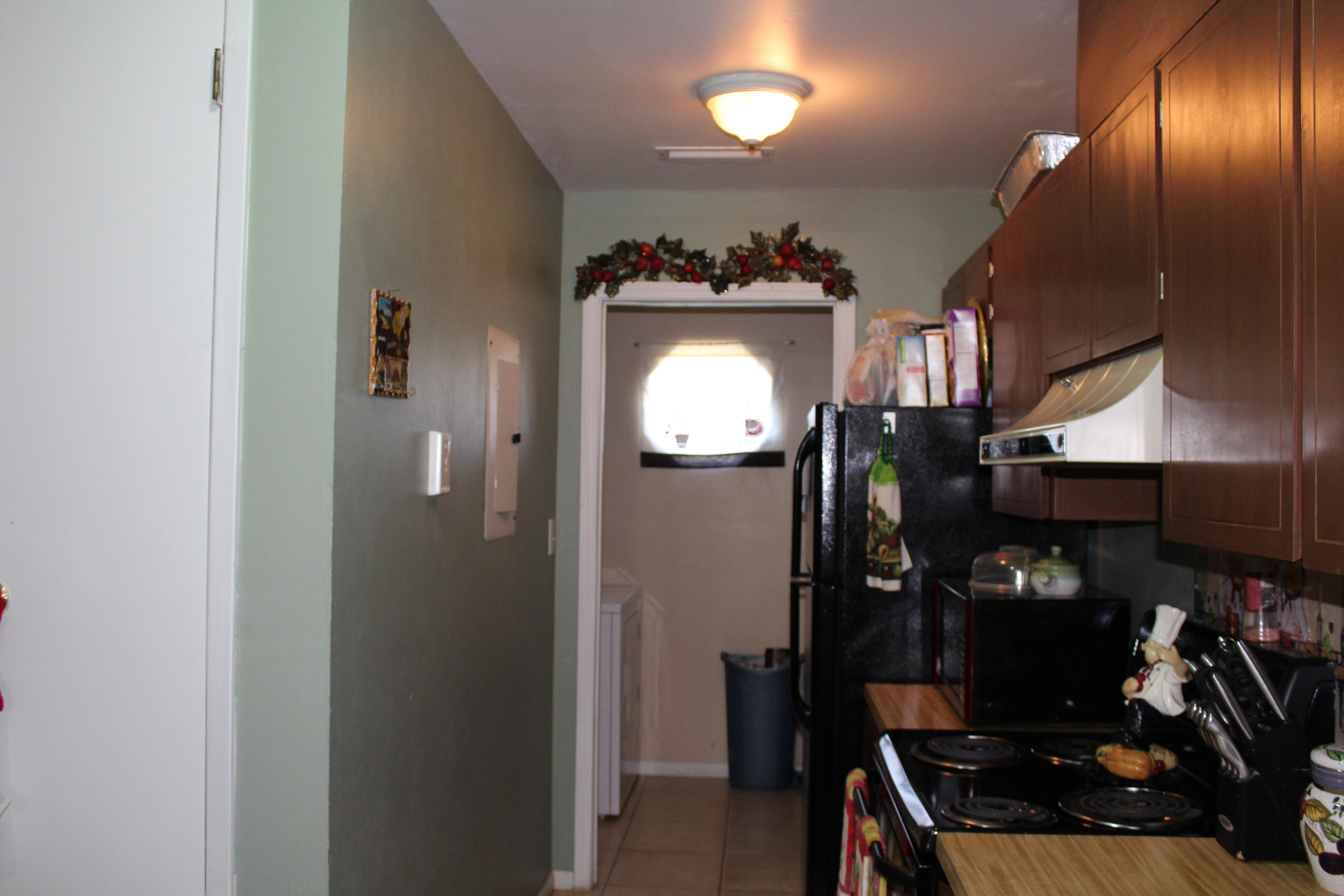 MONTAGE MANOR - Residential