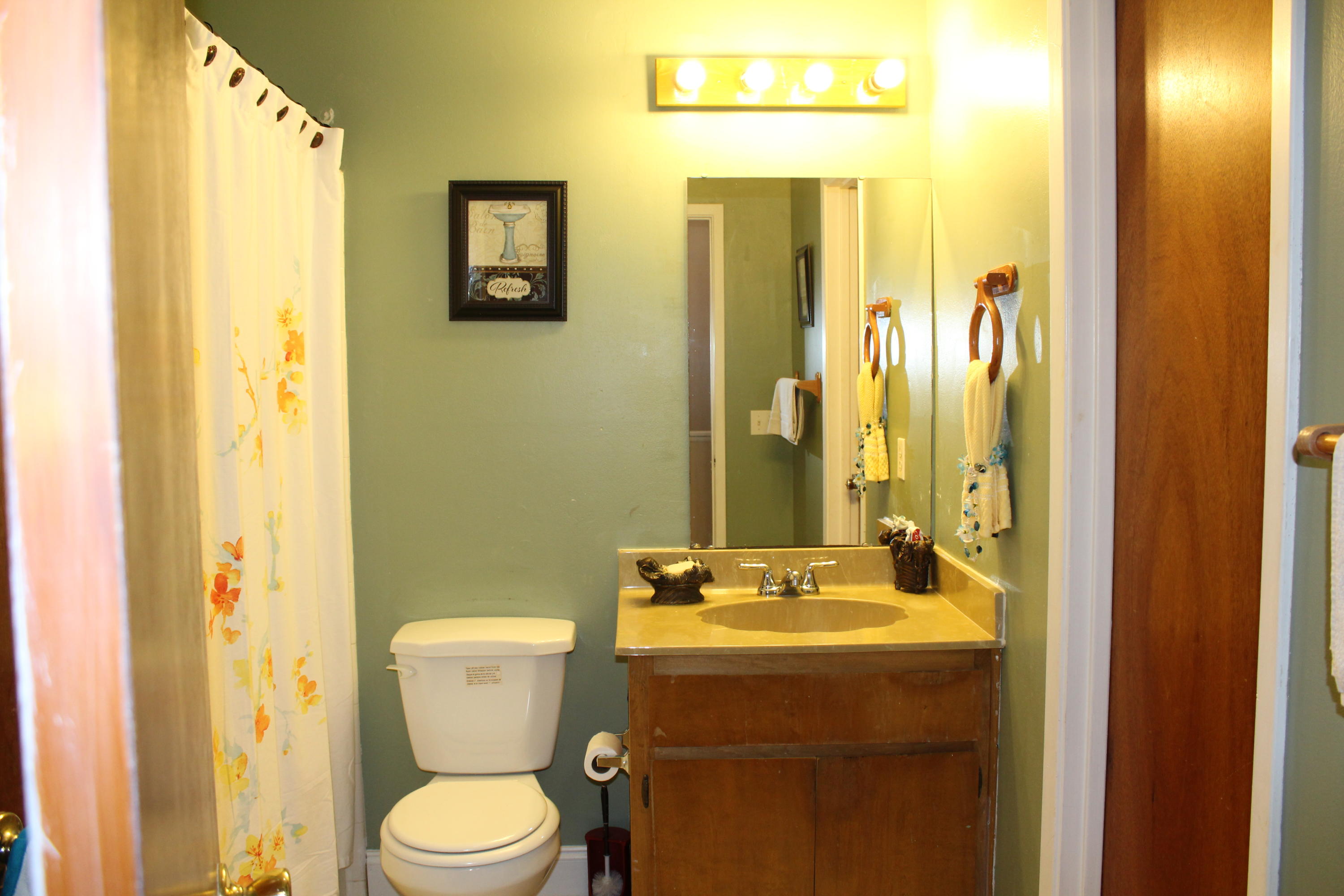 MONTAGE MANOR - Residential