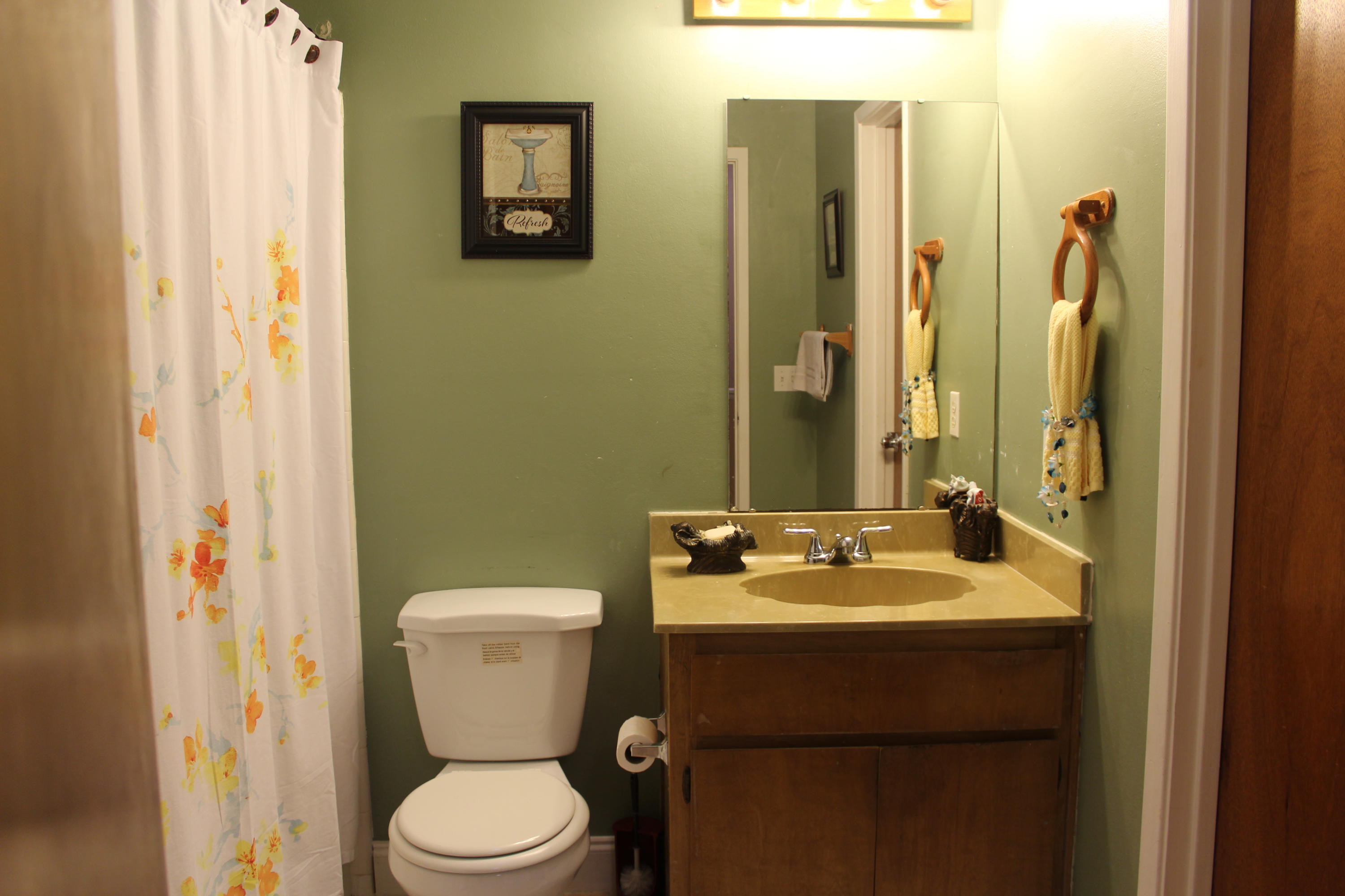 MONTAGE MANOR - Residential