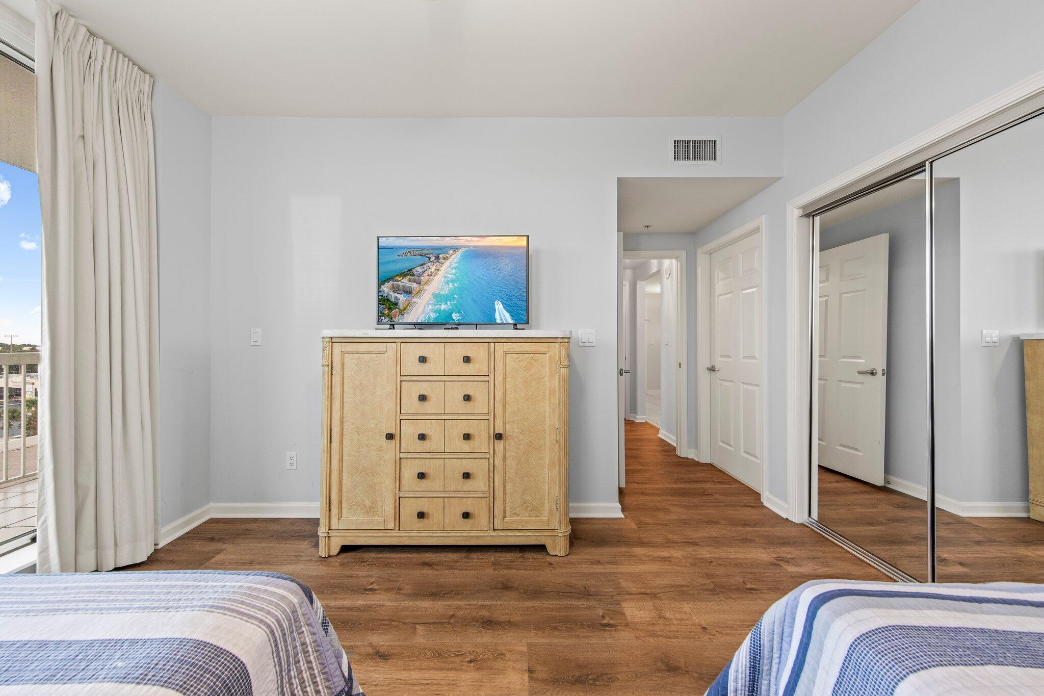 Silver Beach Towers East - Residential
