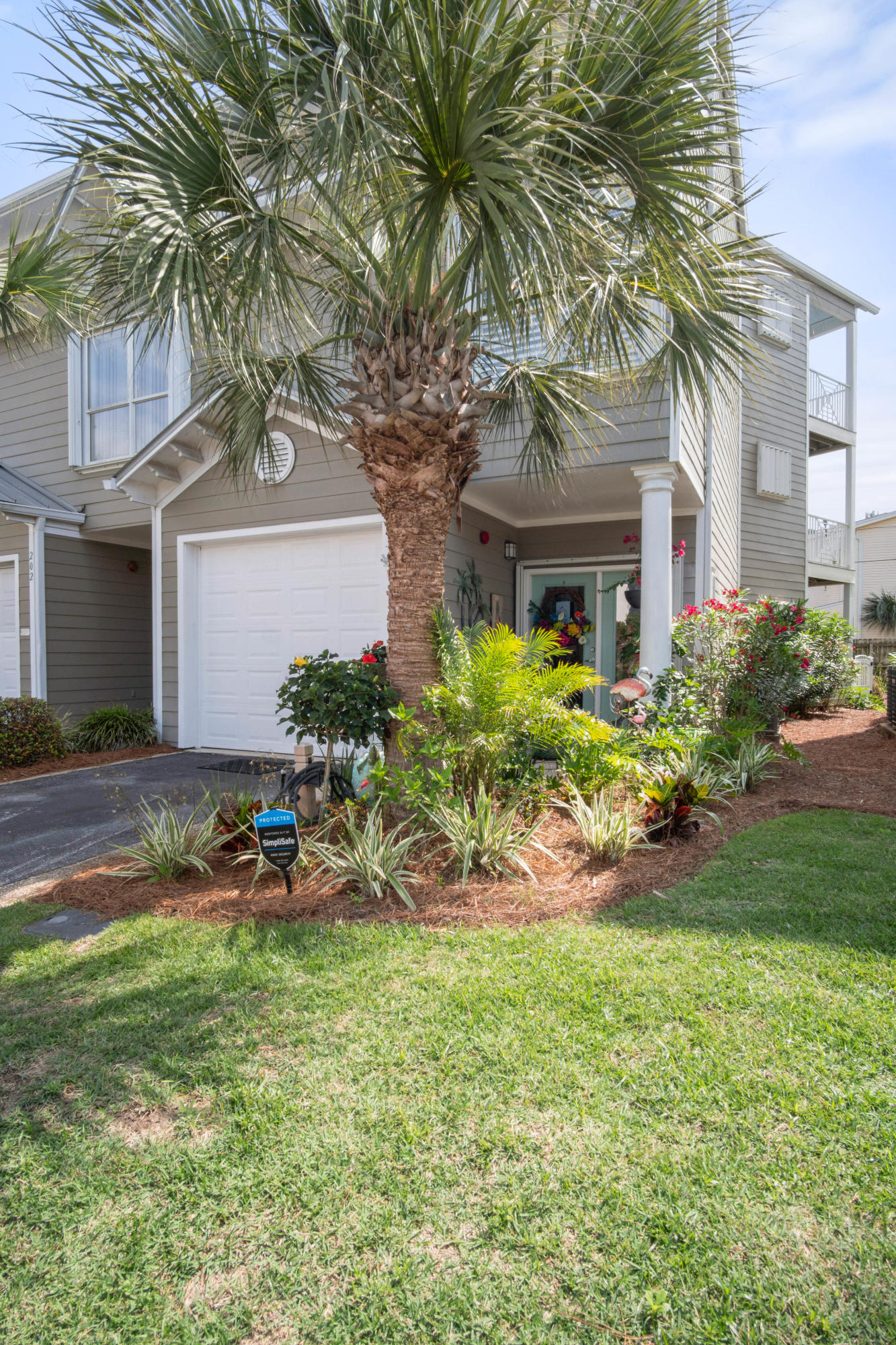 BEACH POINTE T/H - Residential