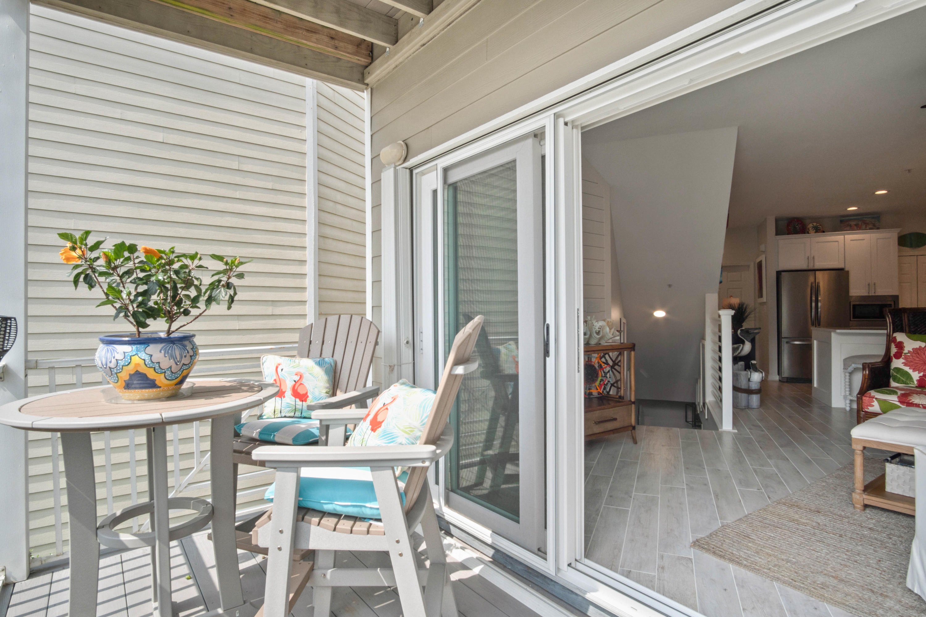 BEACH POINTE T/H - Residential