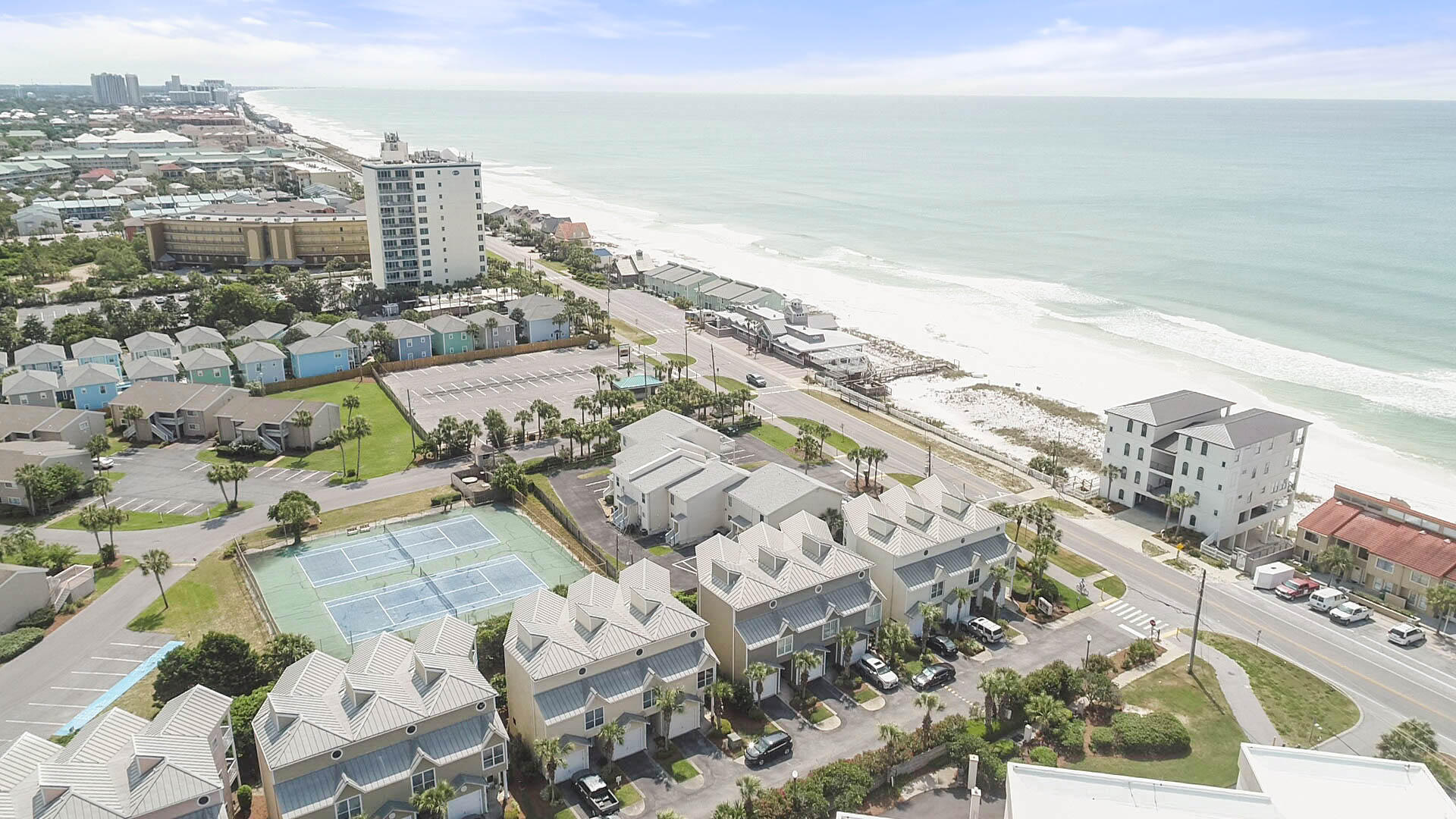 BEACH POINTE T/H - Residential