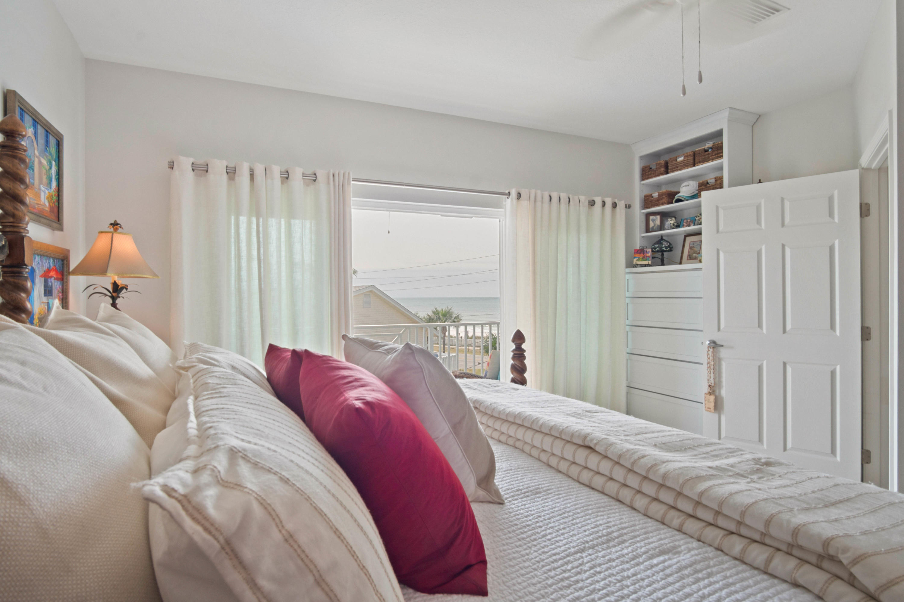 BEACH POINTE T/H - Residential