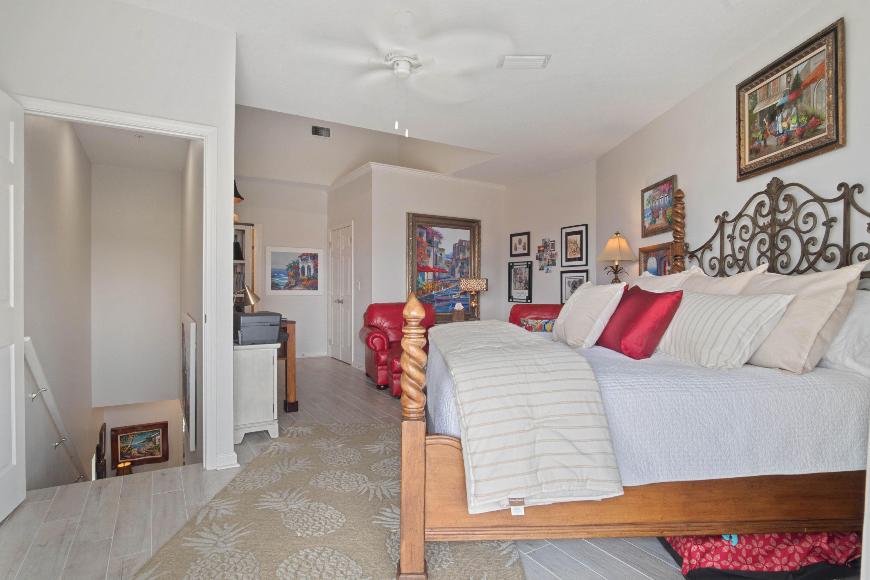 BEACH POINTE T/H - Residential