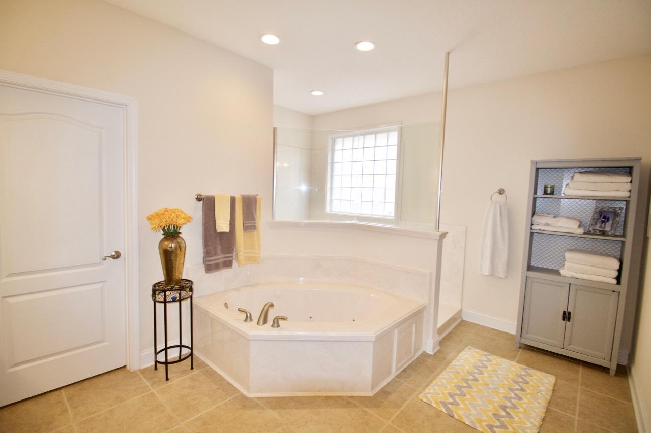 SPARKLING WATERS - Residential