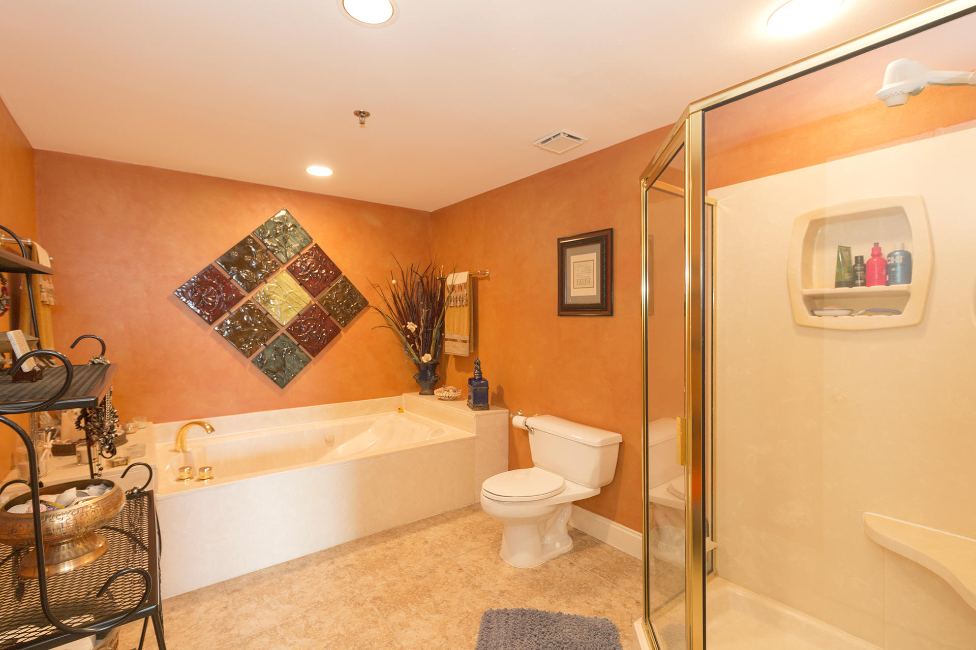 EAST PASS TOWERS CONDO PH 2 - Residential