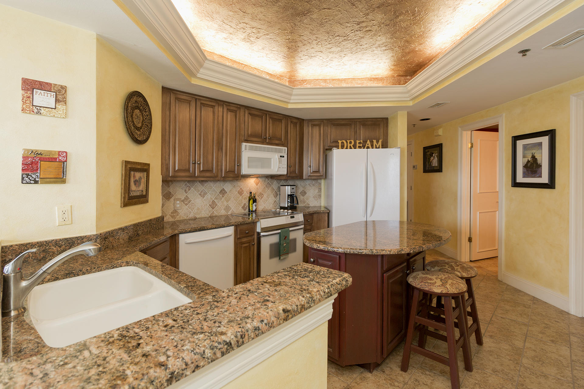 EAST PASS TOWERS CONDO PH 2 - Residential