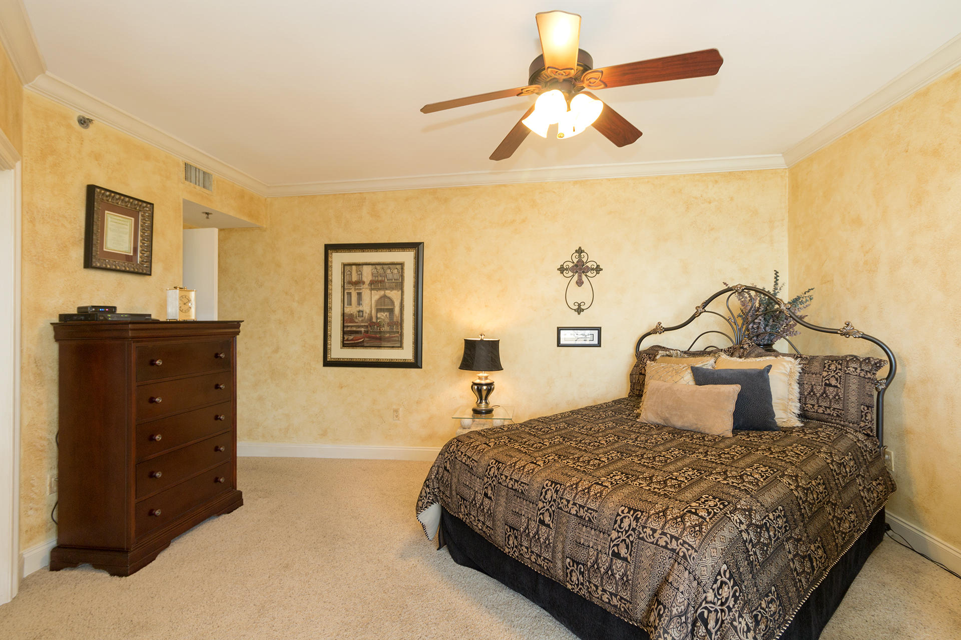 EAST PASS TOWERS CONDO PH 2 - Residential