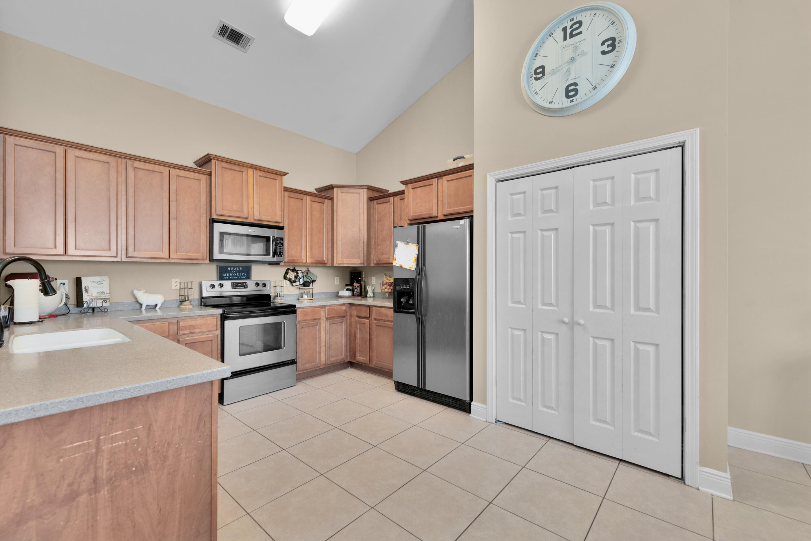 ROLLING RIDGE S/D - Residential