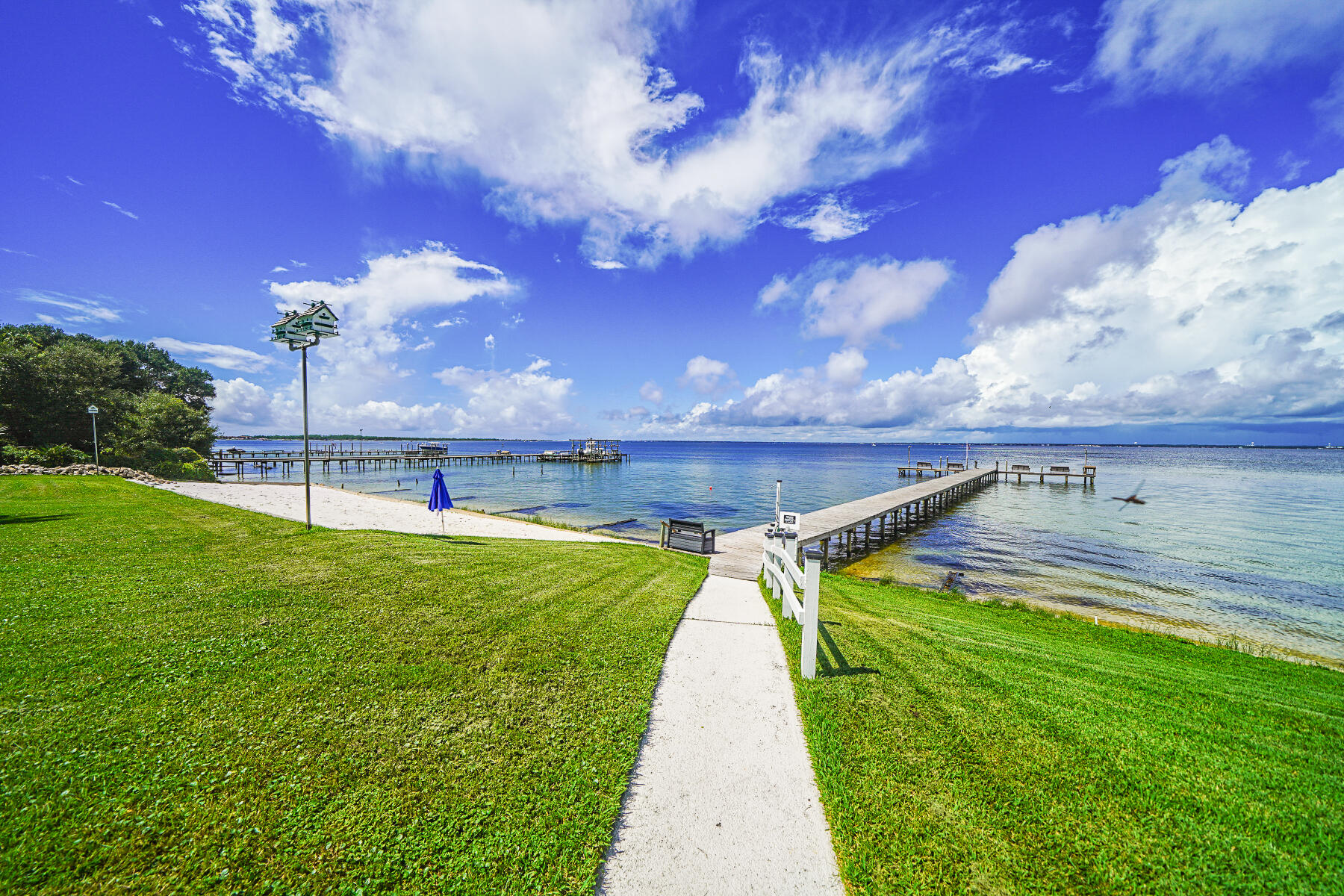 VALENCIA CONDO - Residential