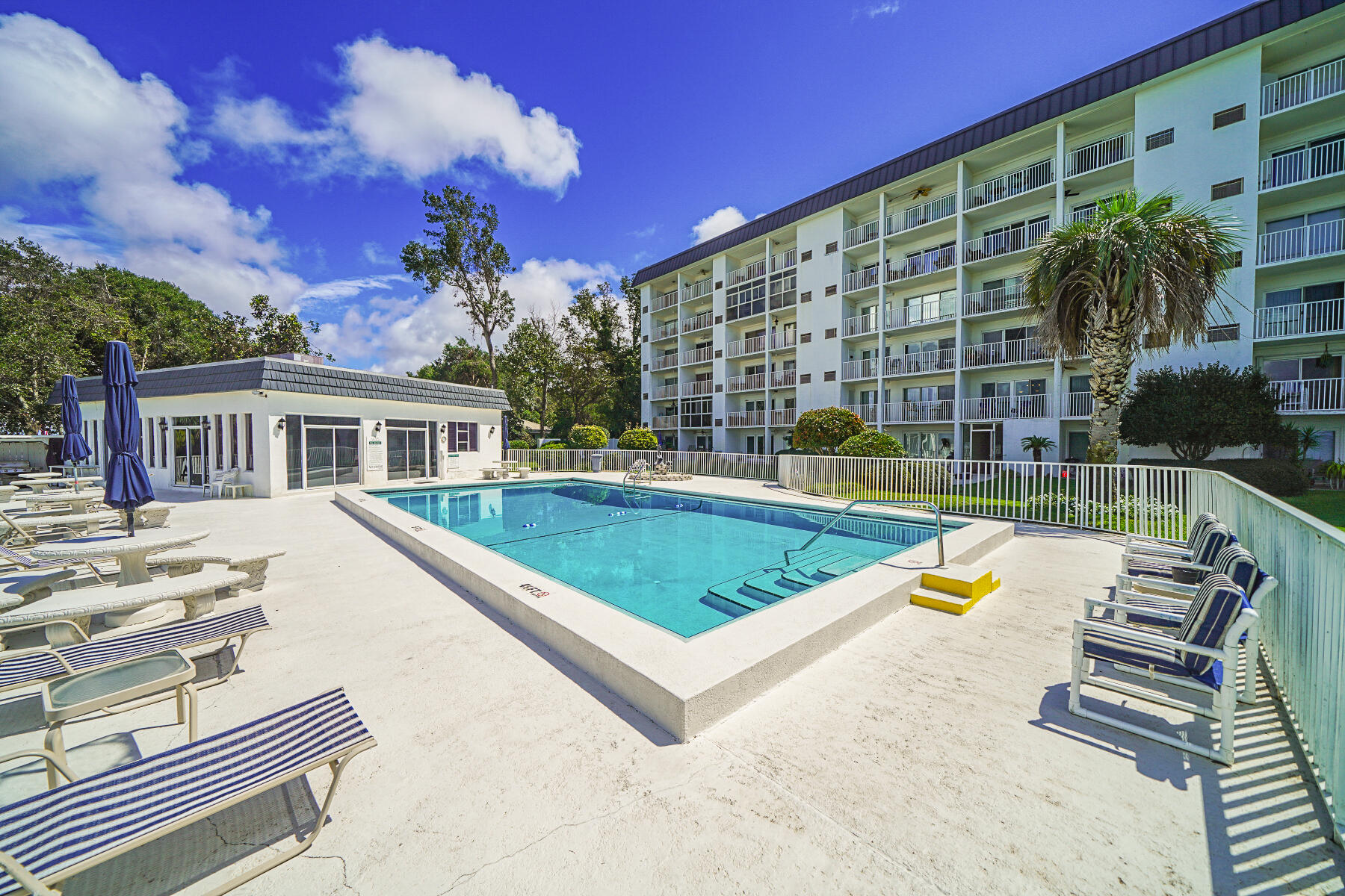 VALENCIA CONDO - Residential