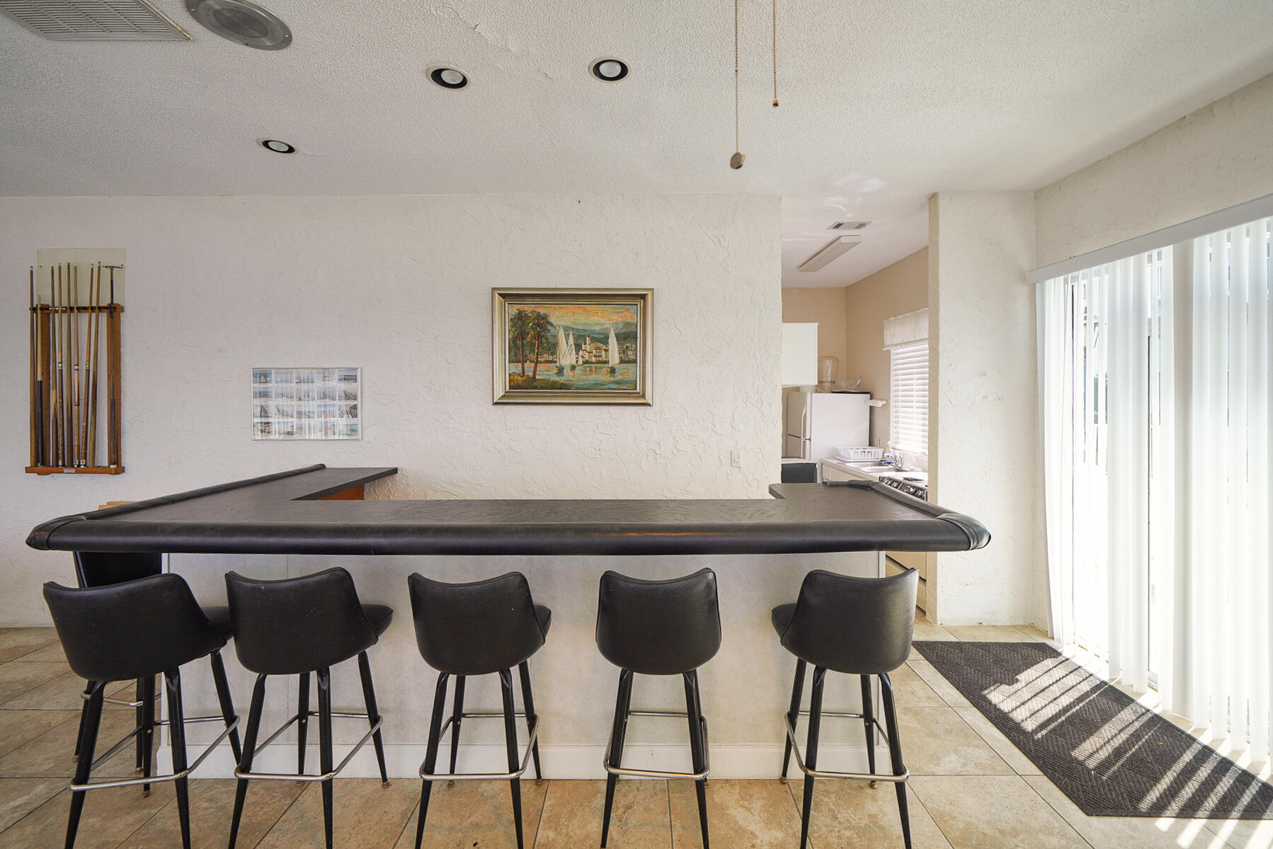 VALENCIA CONDO - Residential