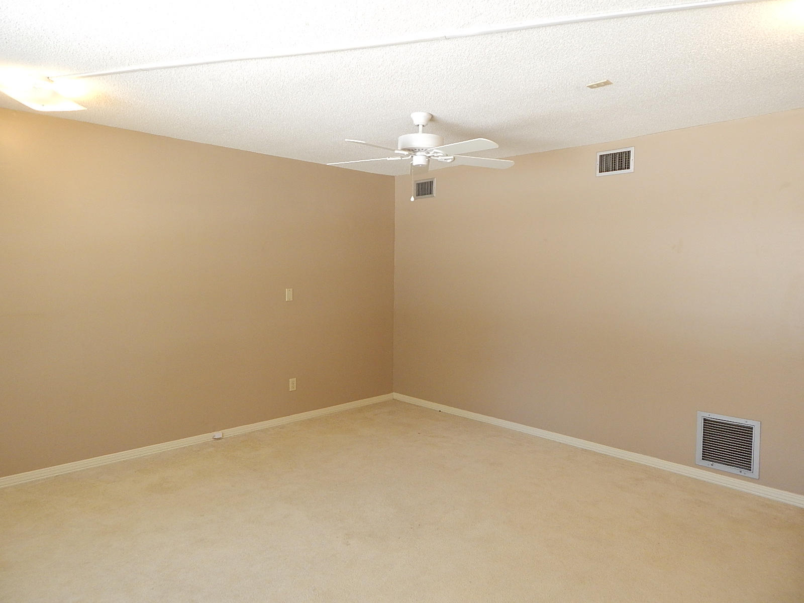 SHAMROCK ESTATES 1ST ADDN - Residential