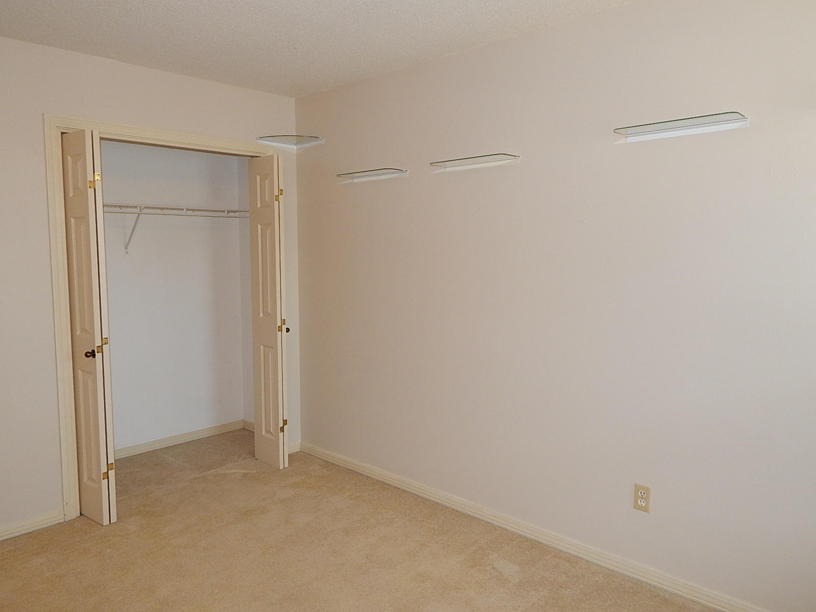 SHAMROCK ESTATES 1ST ADDN - Residential