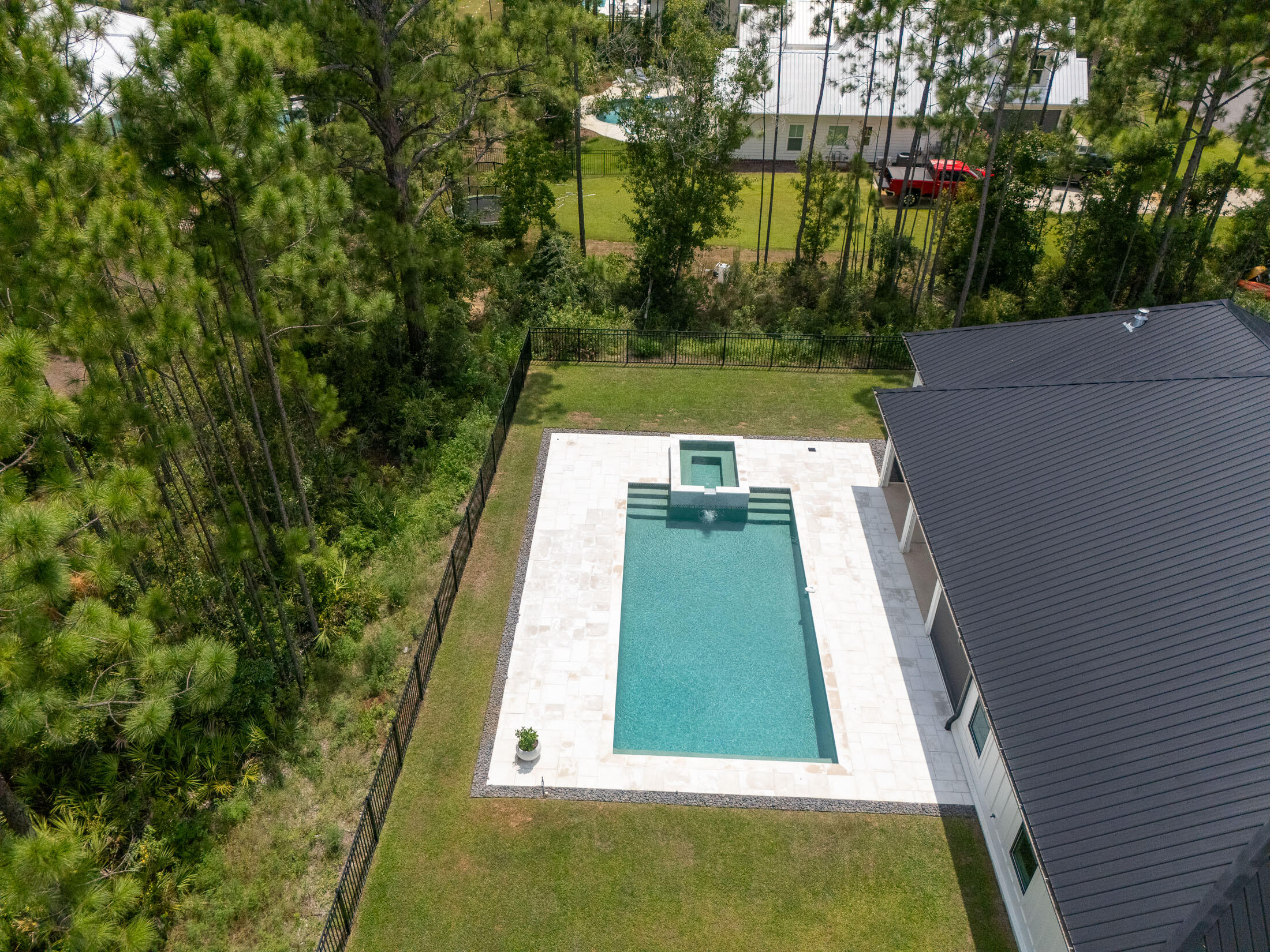 SECLUSION BAY - Residential