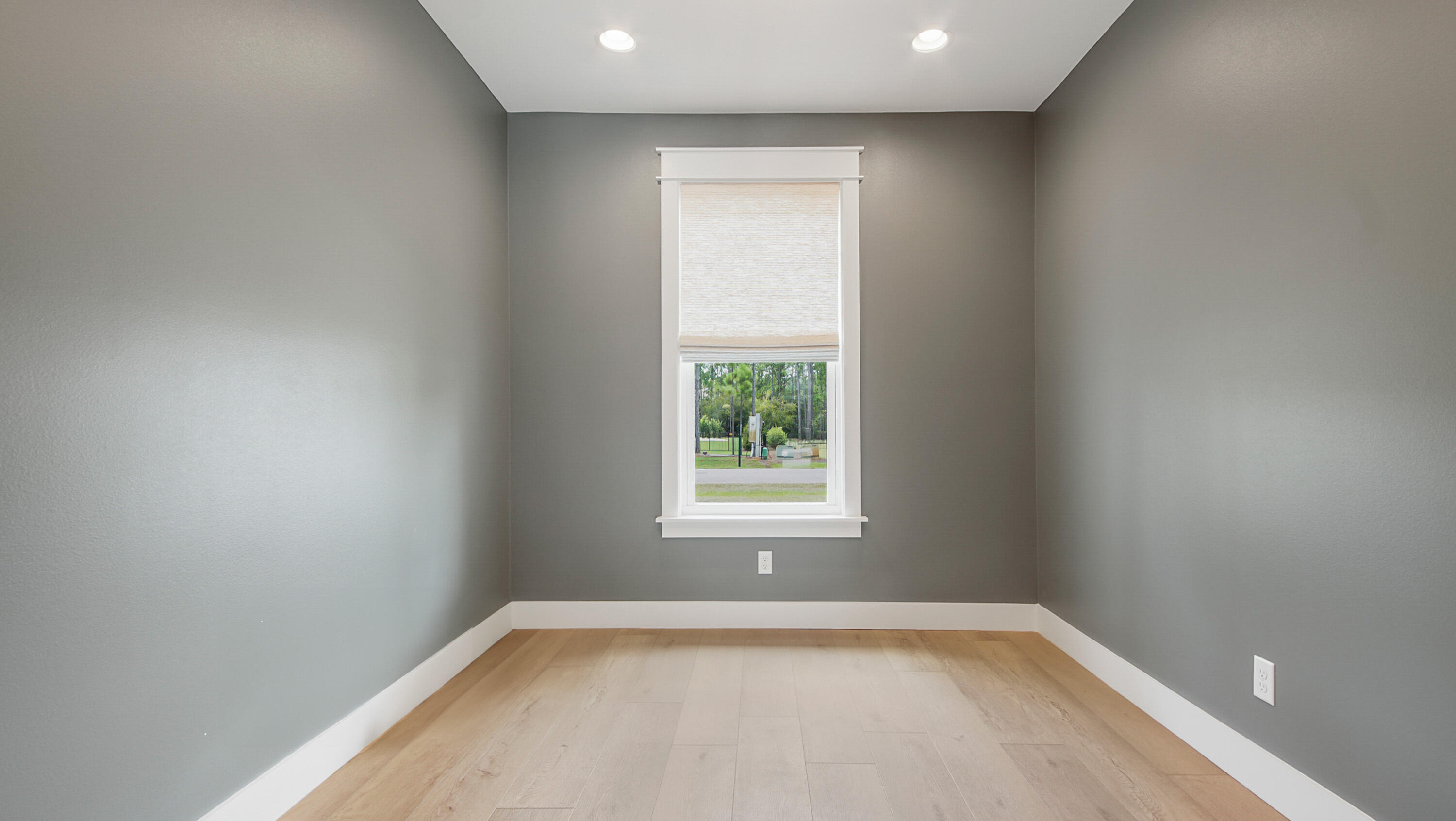 SECLUSION BAY - Residential