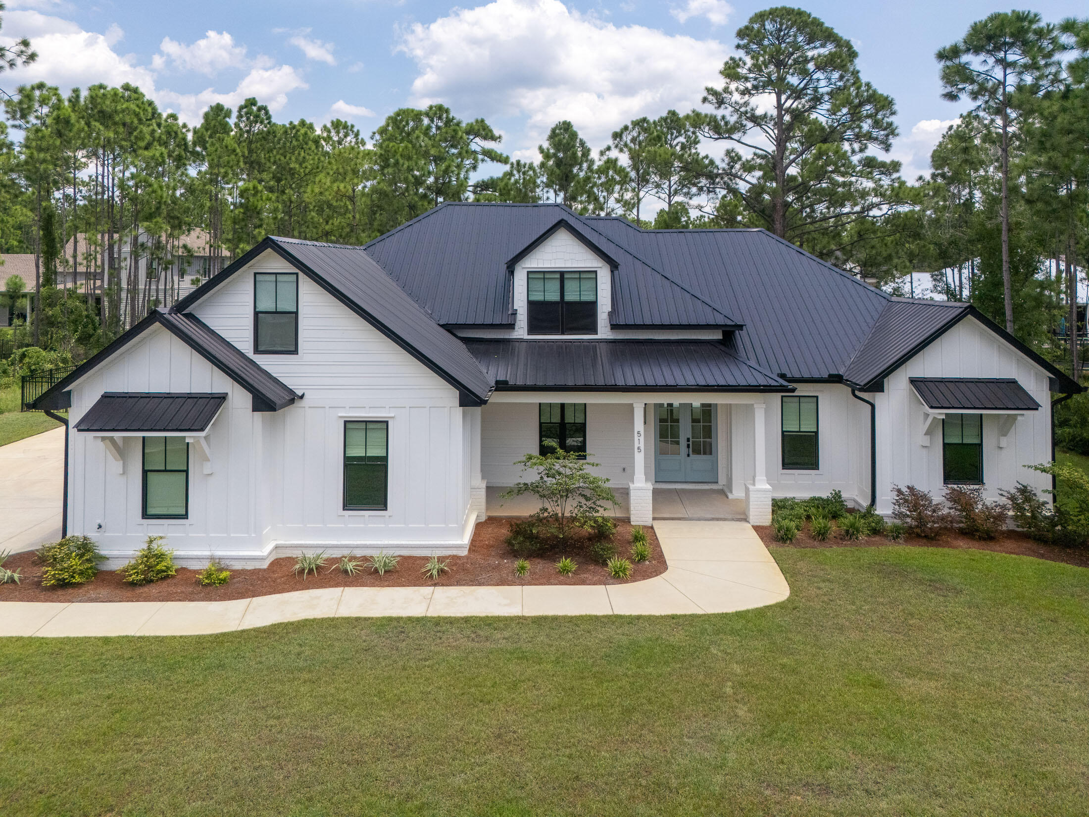 SECLUSION BAY - Residential