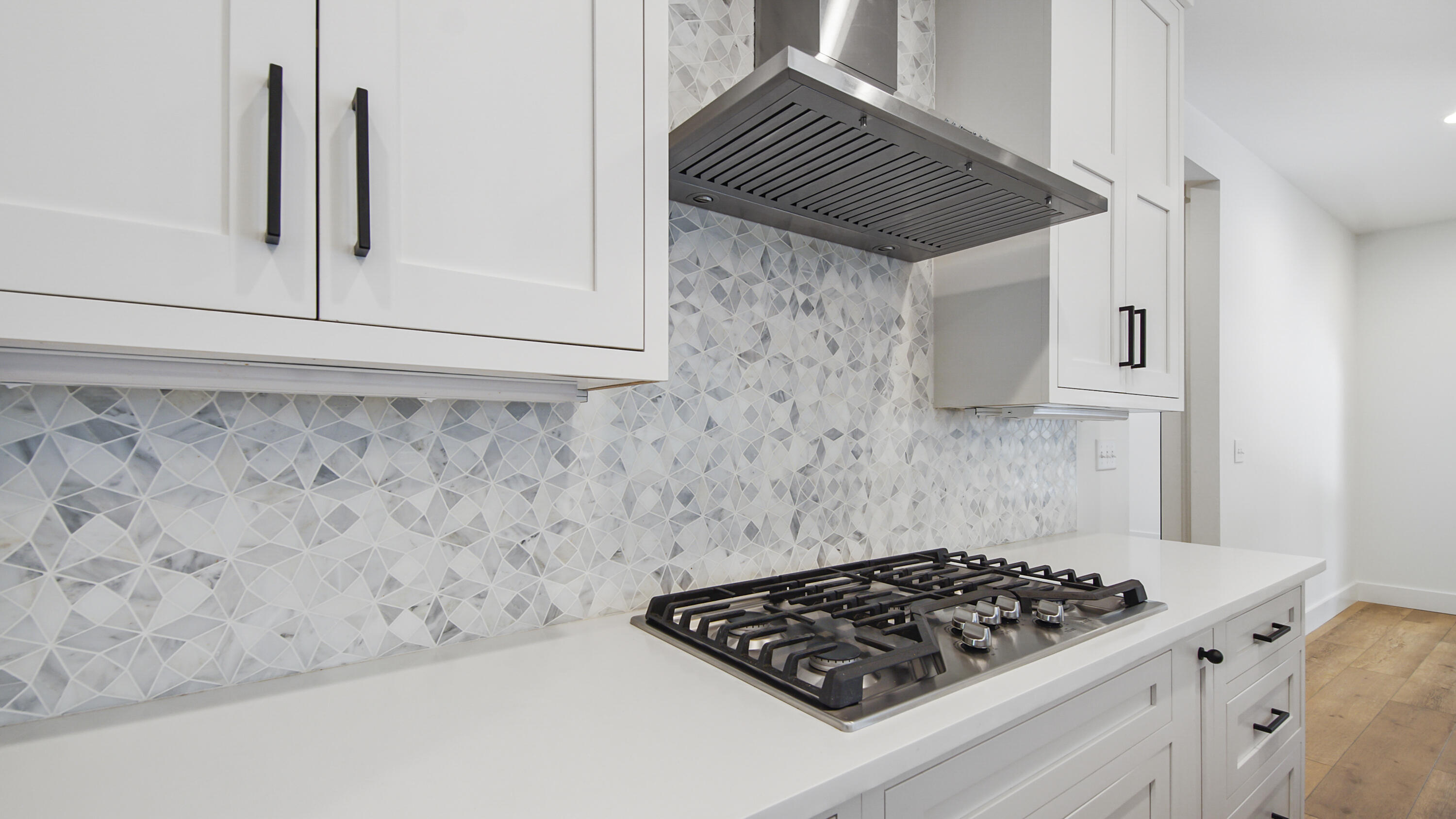 SECLUSION BAY - Residential