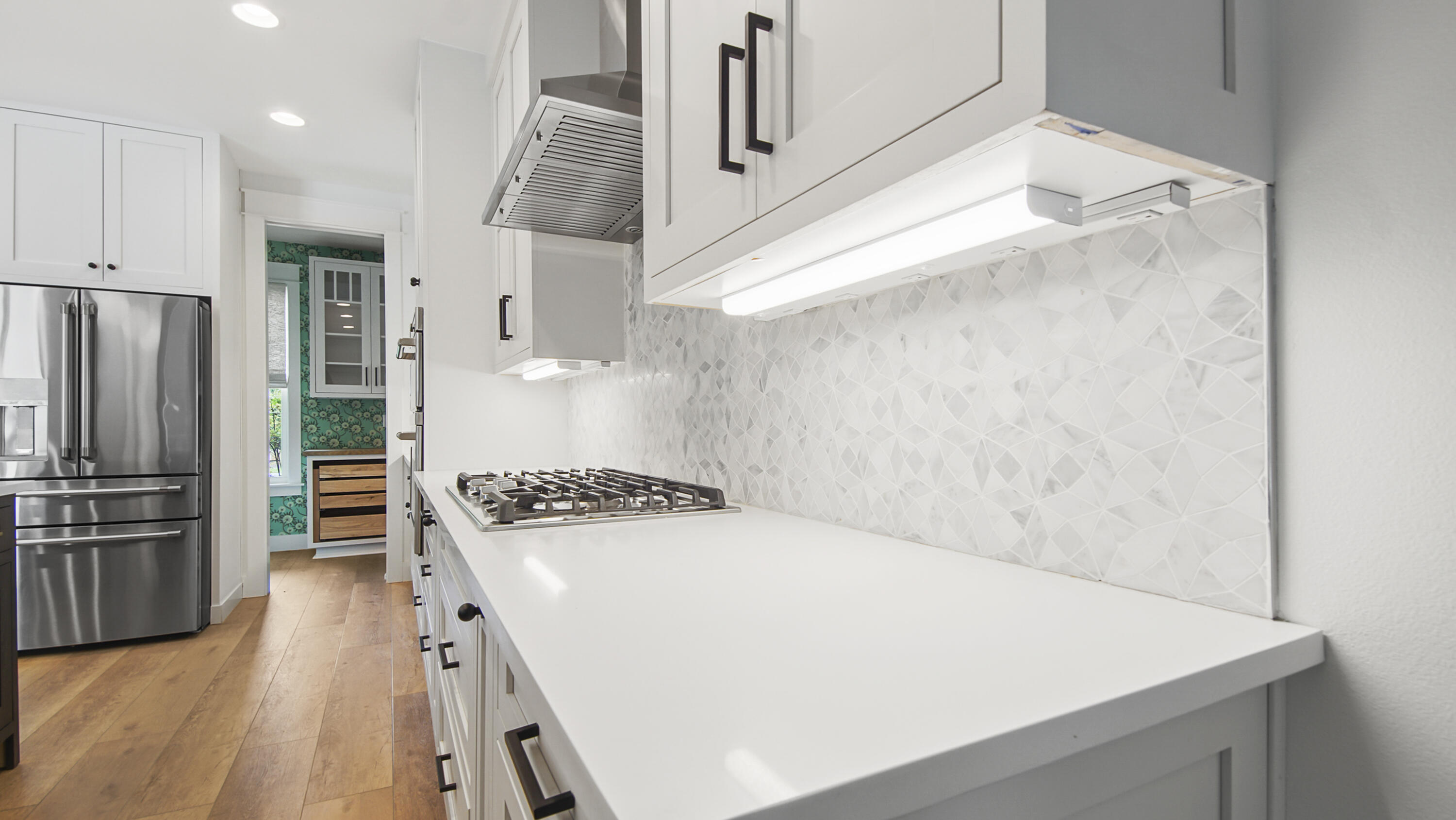 SECLUSION BAY - Residential