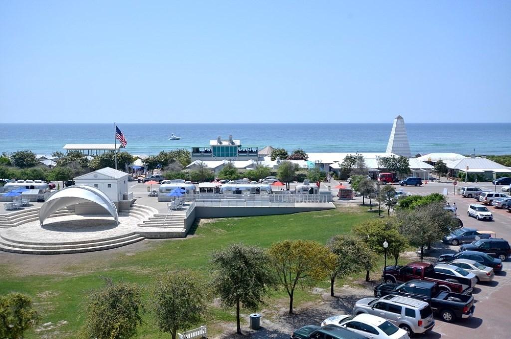 SEASIDE TOWN CENTER - Residential