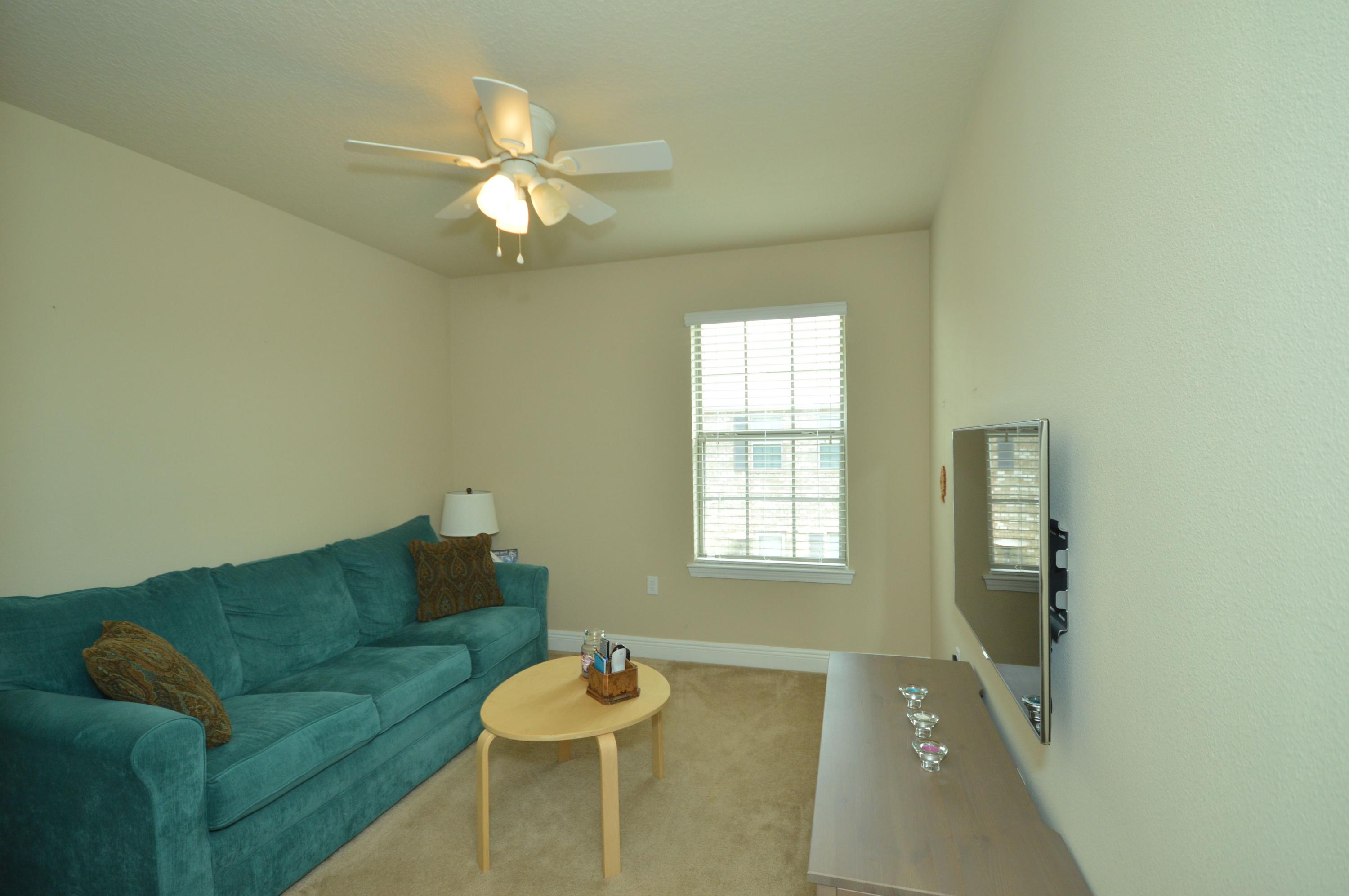 RESERVE POINTE - Residential